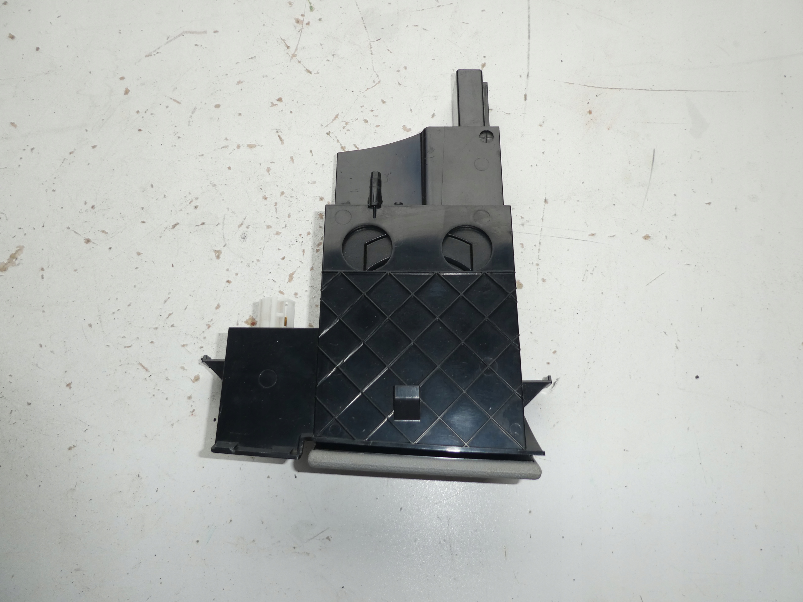 ashtray bracket for KUBEK VW TRANSPORTER T5 7H1858601