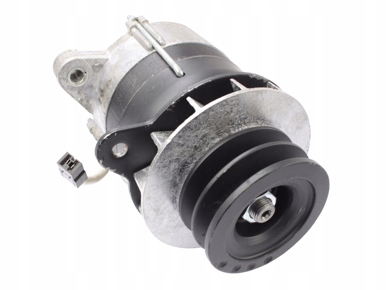 ГЕНЕРАТОР ПЕРЕМЕННОГО ТОКА 12 В 1000 ВТ 2-ПОЛОСЫ С КАБЕЛЕМ 4683701000