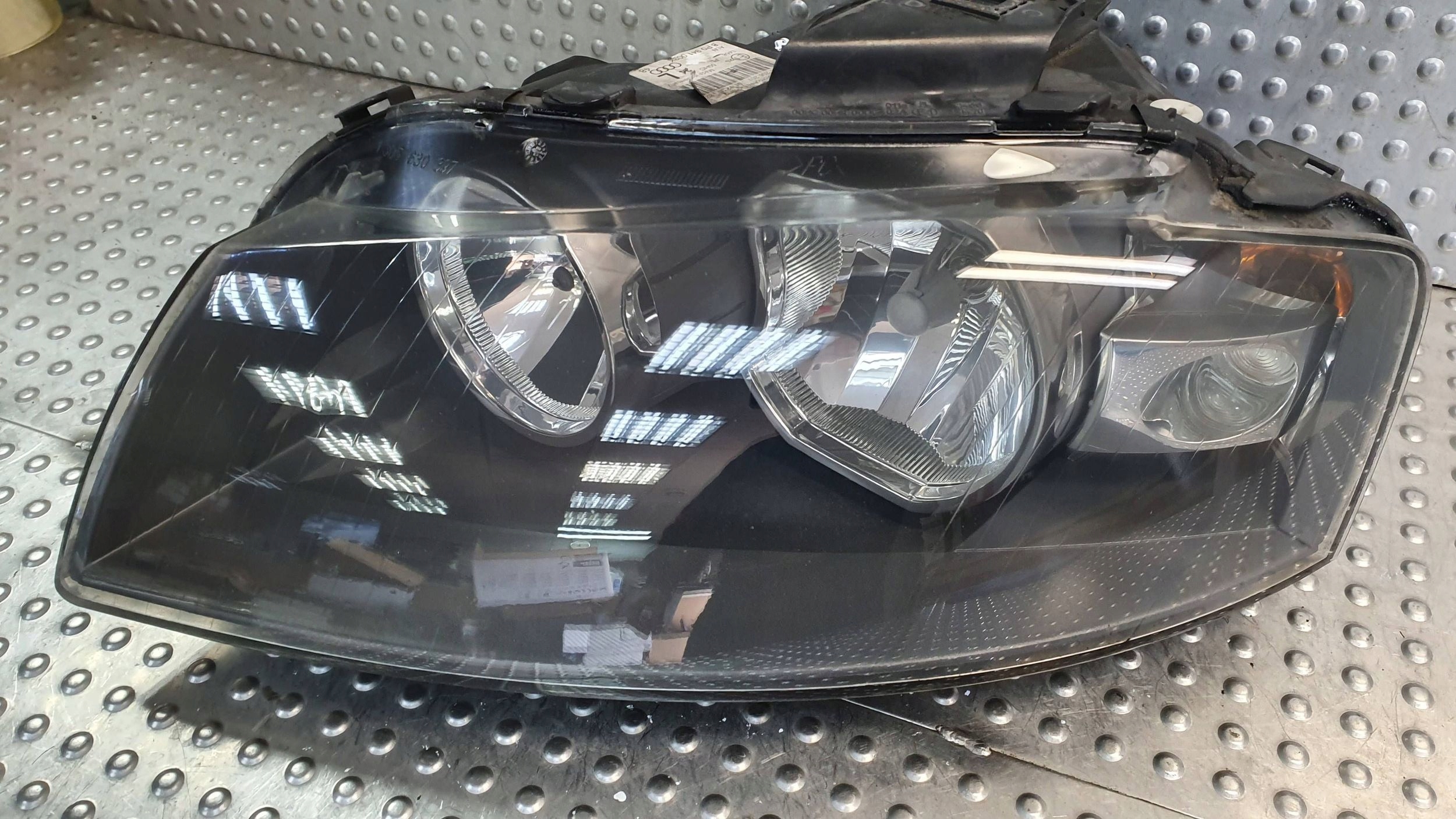 light front left AUDI A3 8P SPORTBACK 03- 8P0941003K