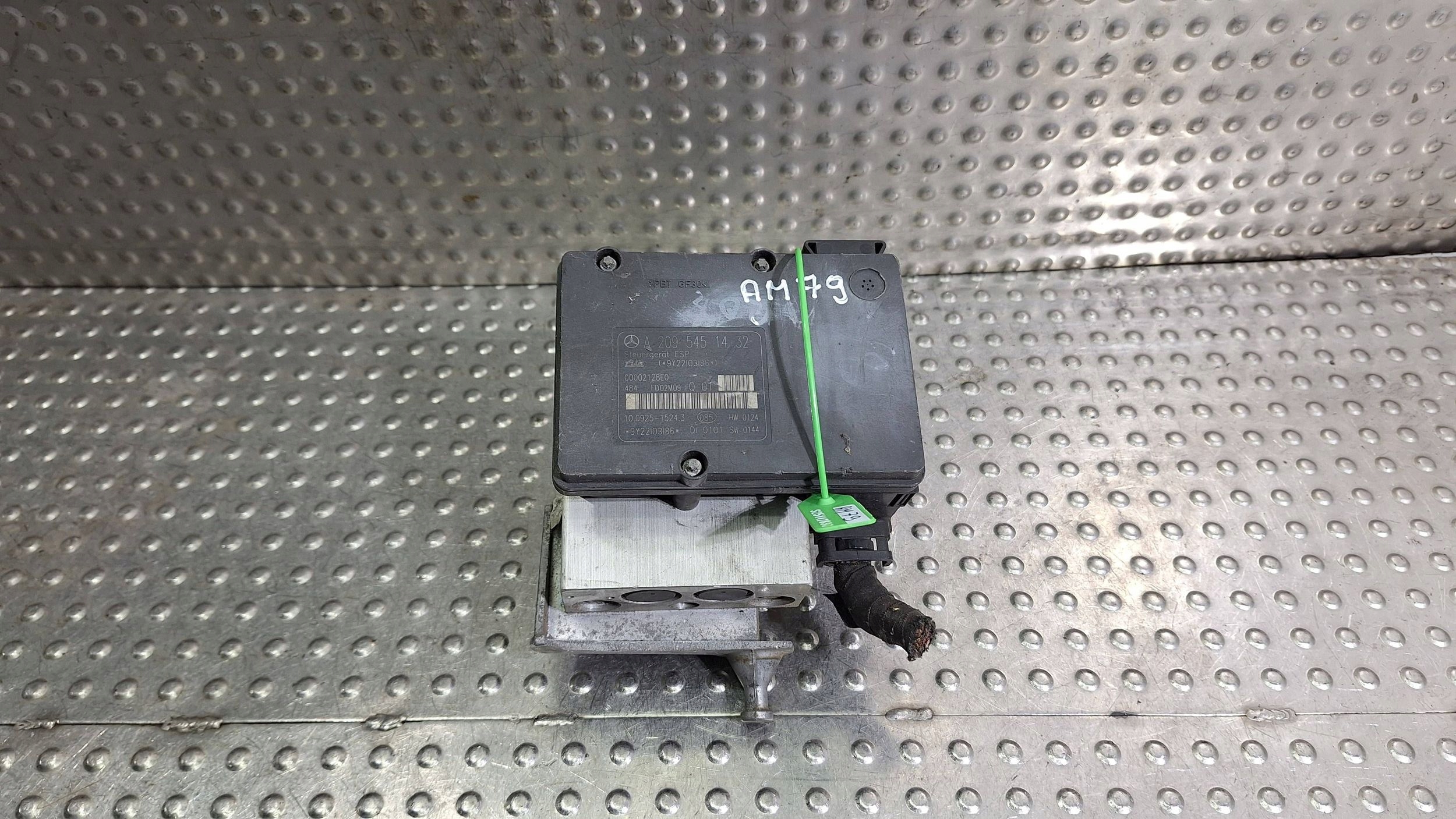 pump control unit ABS A0044315412 A2095451432 MERCEDES W203 CLK W209