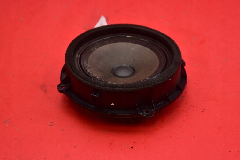 speaker right rear part 96340-A2000 KIA CEED 2 II 12-15