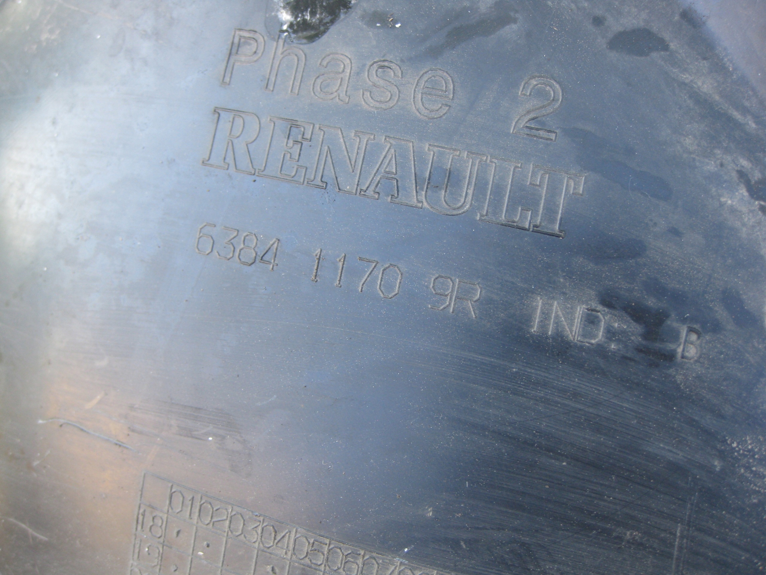 RENAULT MASTER III LIFT mudguard front left 638411709R