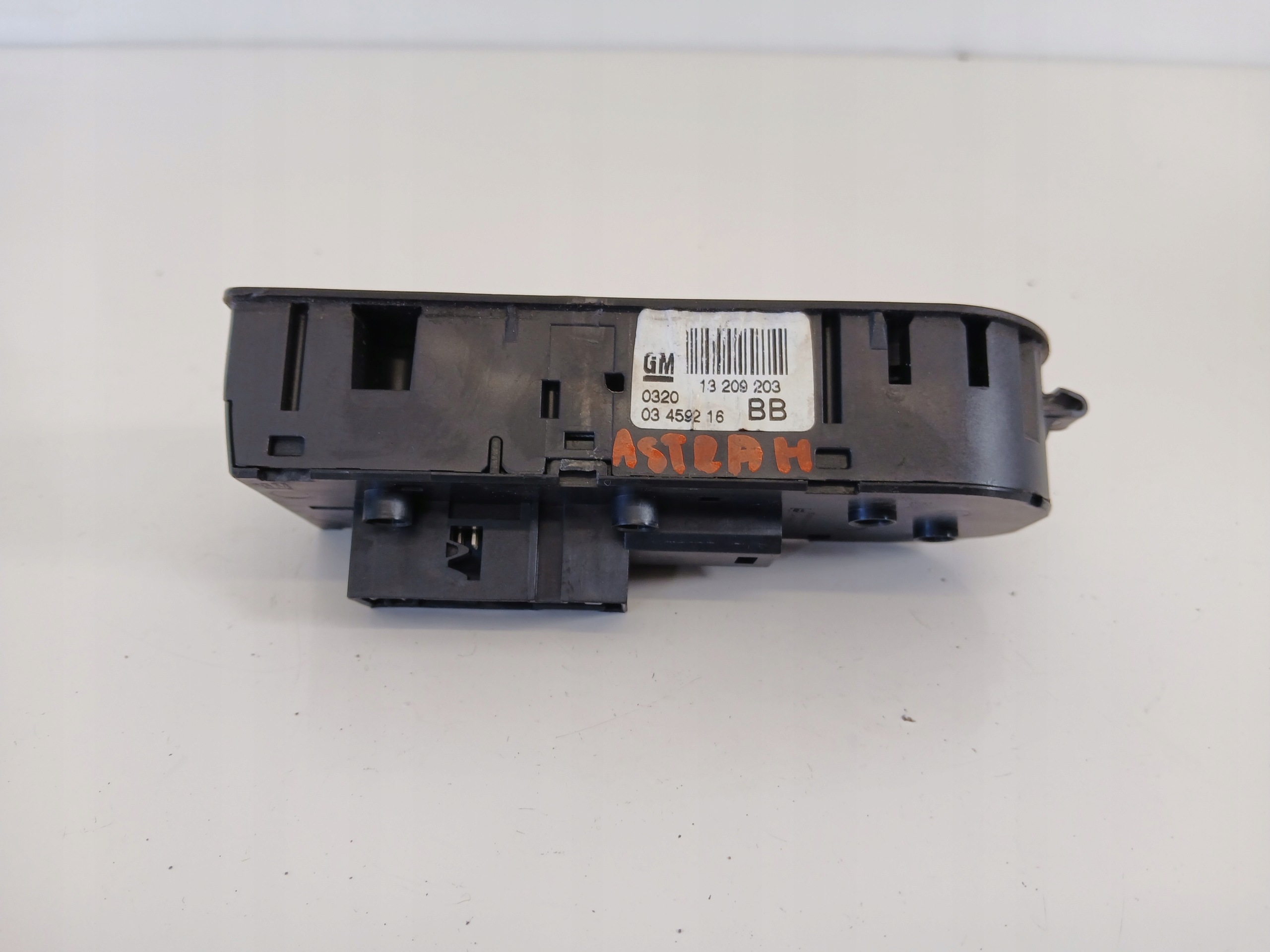 OPEL ASTRA III H ZAFIRA B PANEL okna levý předek 13209203