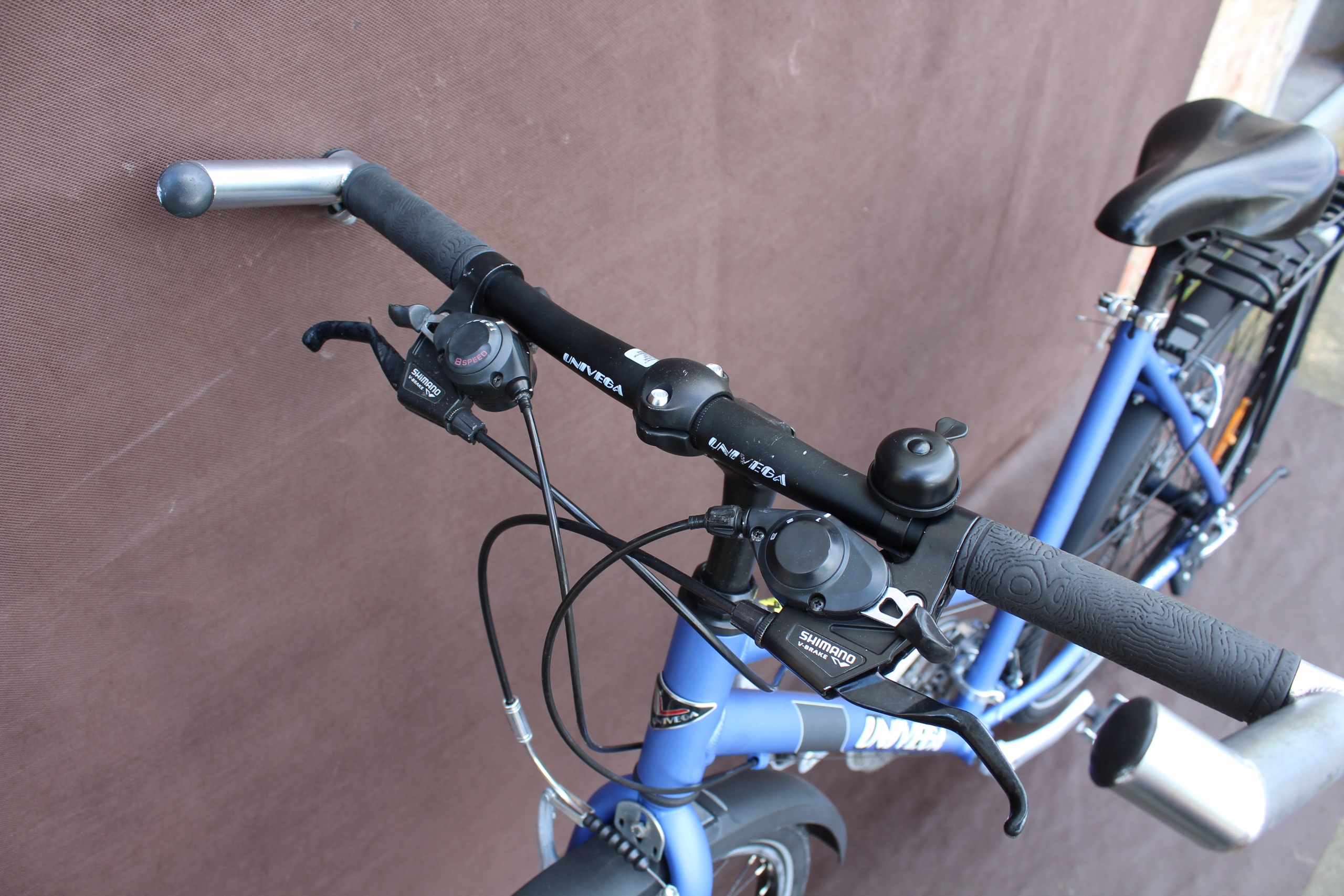 PIĘKNY ALU ROWER DAMSKI UNIVEGA KOŁA 28'' 24 BIEGI Liczba biegów 24