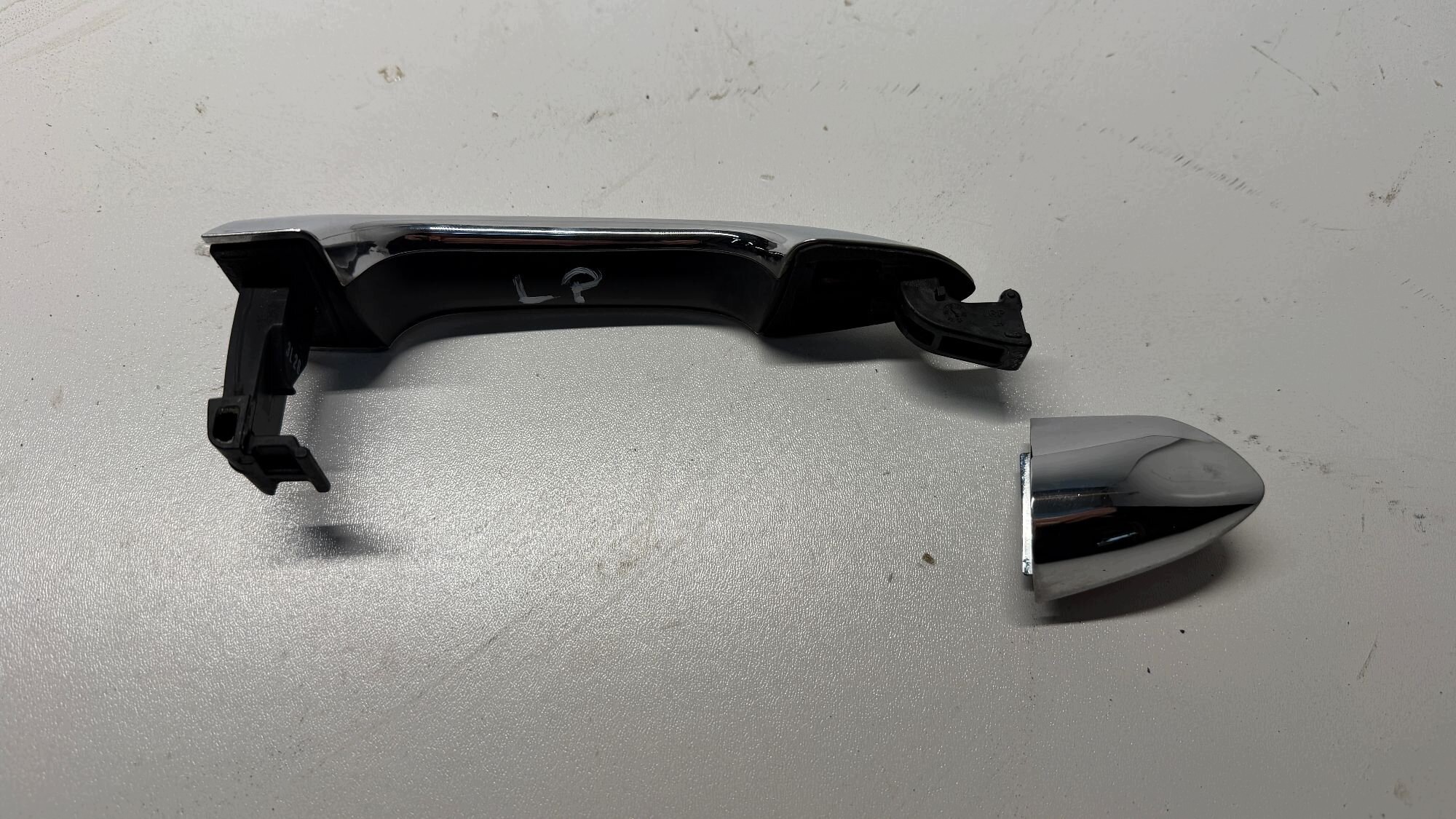 KIA CARENS IV handle door left left front front 13-18 CHROM