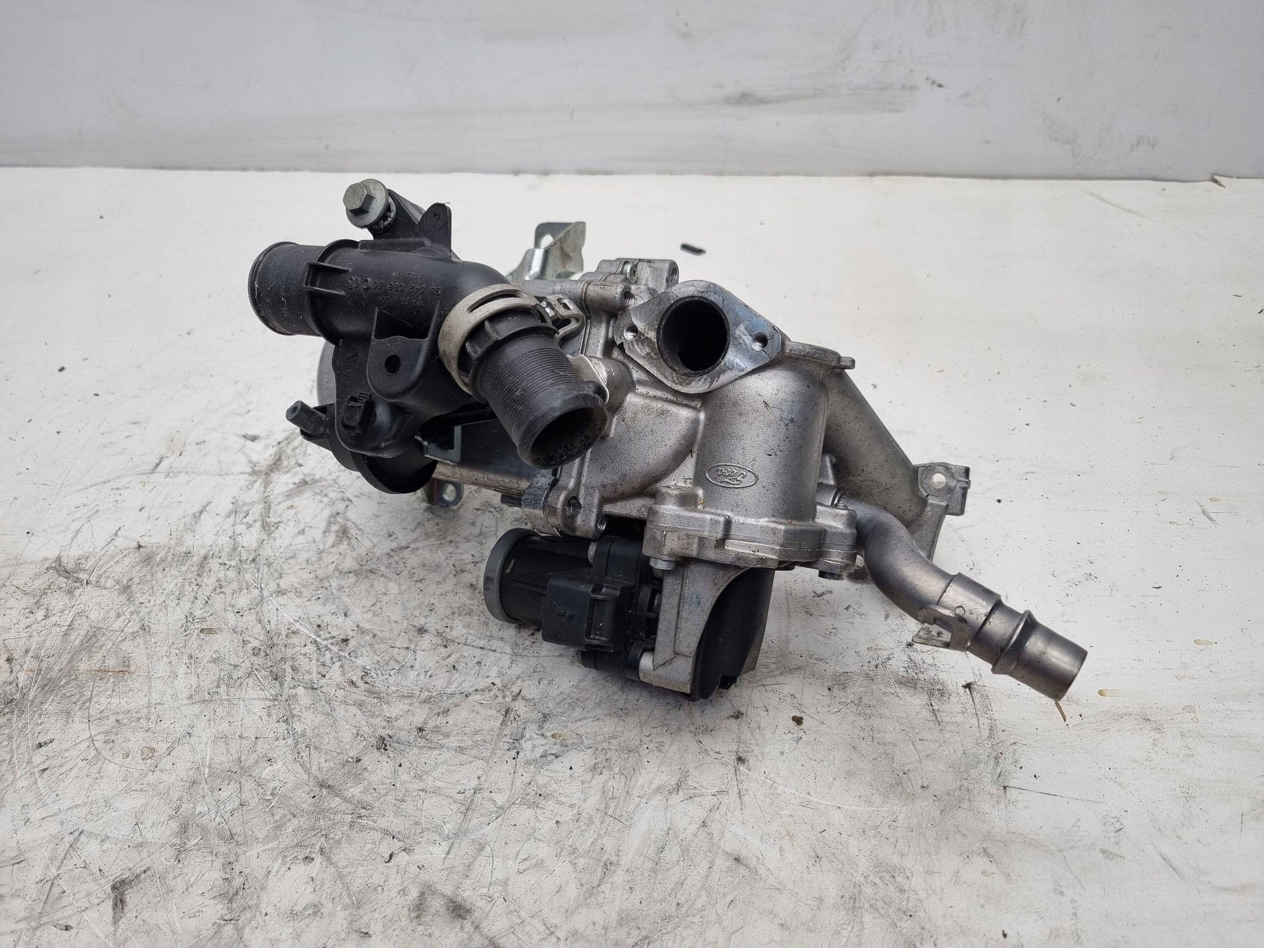 Abgaskuehler AGR AGR-Ventil FM5Q-9D475-AA02 FORD KUGA MK2 TRANSIT CONNECT