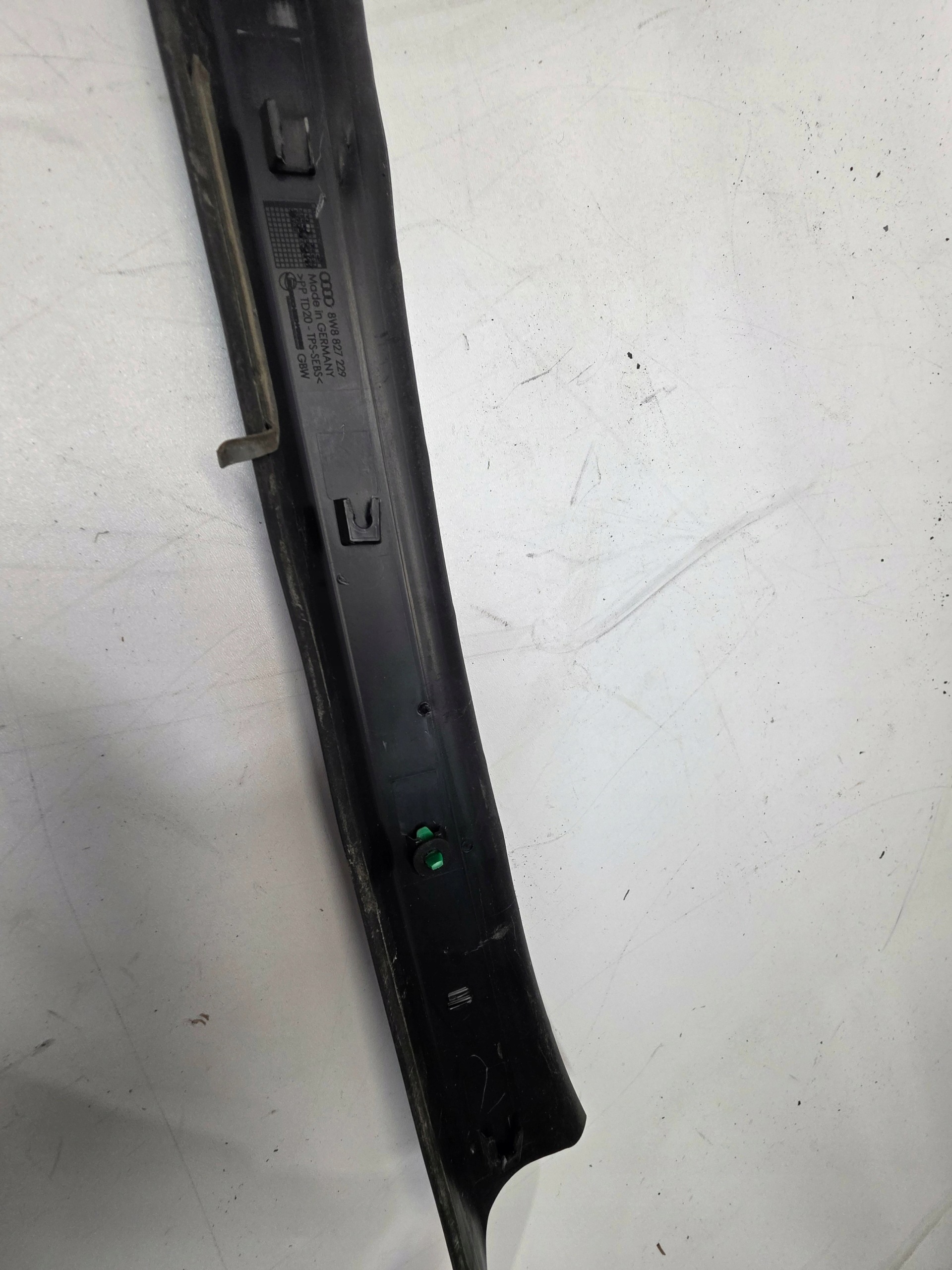 RYNNA gasket bonnet boot AUDI A5 8W8 8W8827229