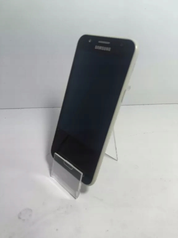 Smartfon Samsung Galaxy J5 8 GB / 1,5 GB 4G (LTE) czarny