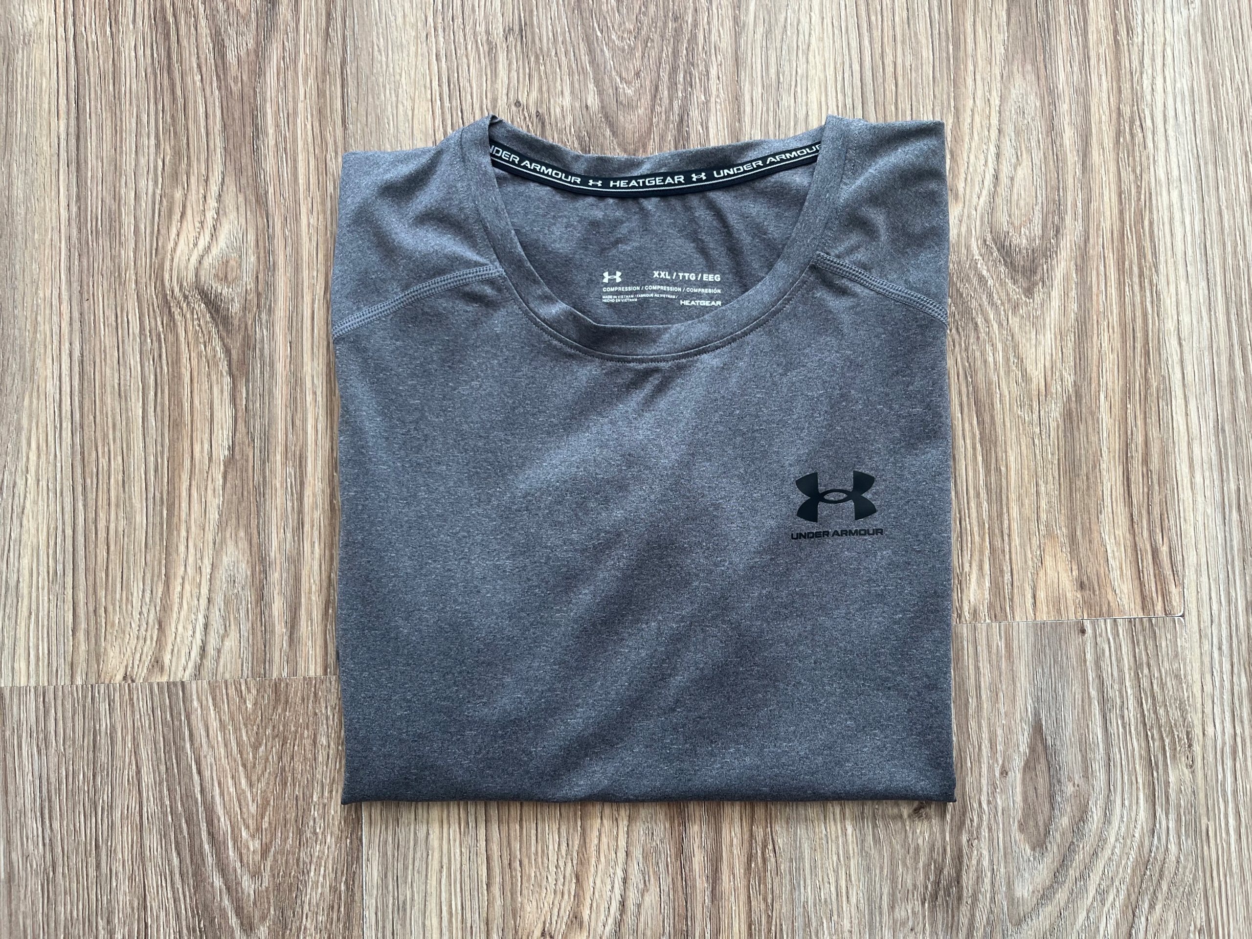 UNDER ARMOUR HEATGEAR koszulka kompresyjna r. XXL Materiał dominujący poliester