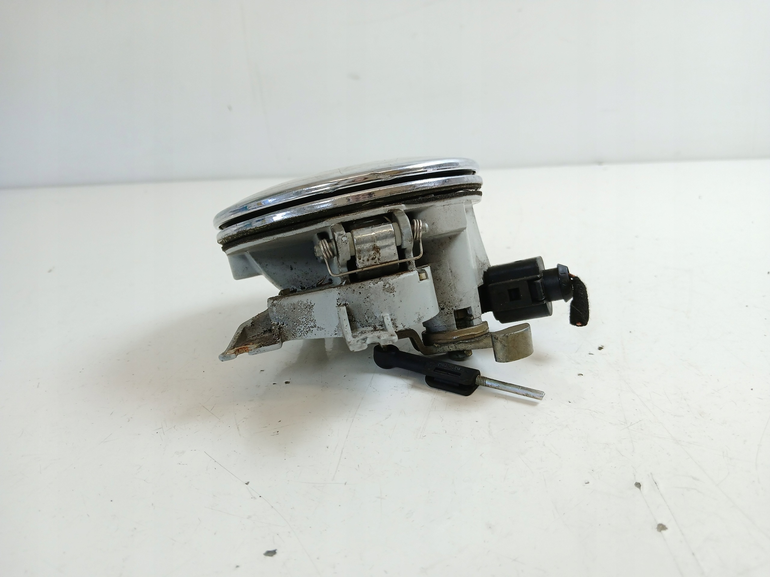 VW NEW BEETLE handle bonnet boot 1C0827297C