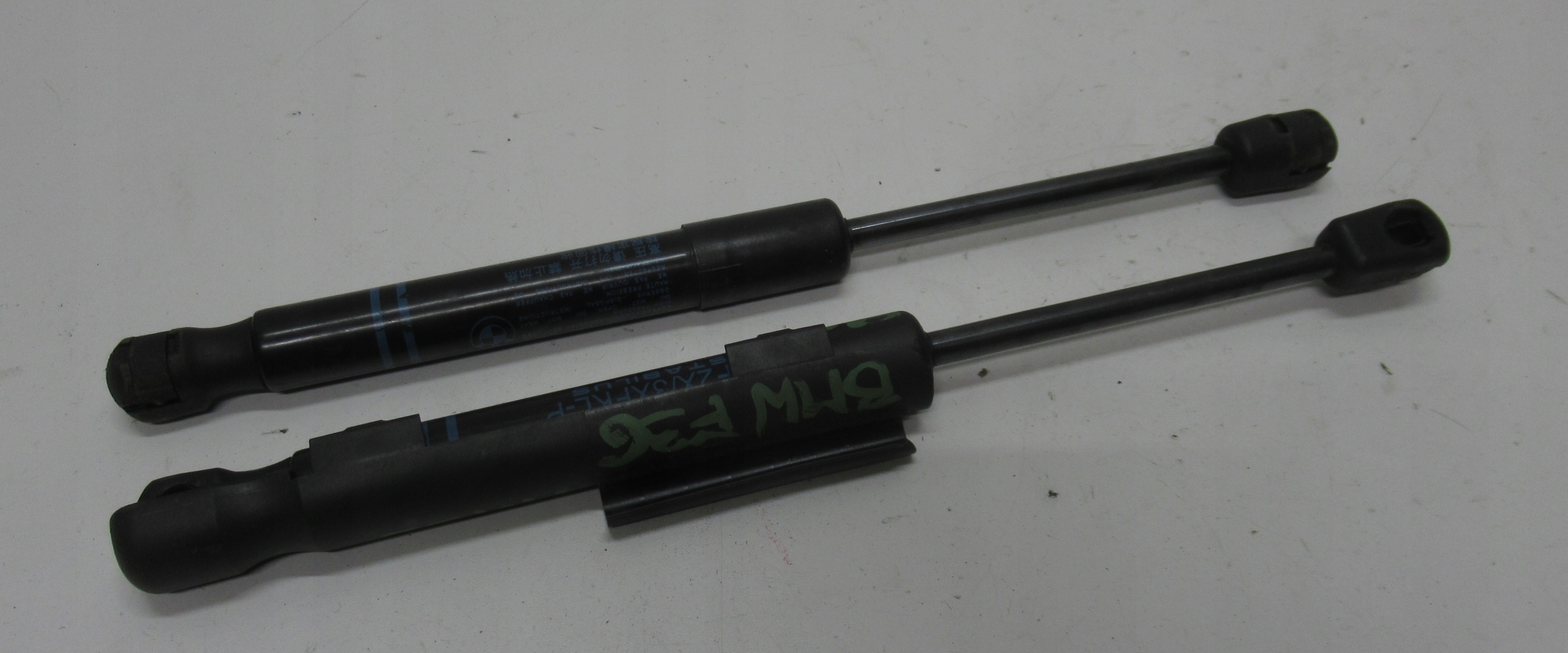 BMW 4 F36 17R SILOWNIKI bonnets KOMPLET