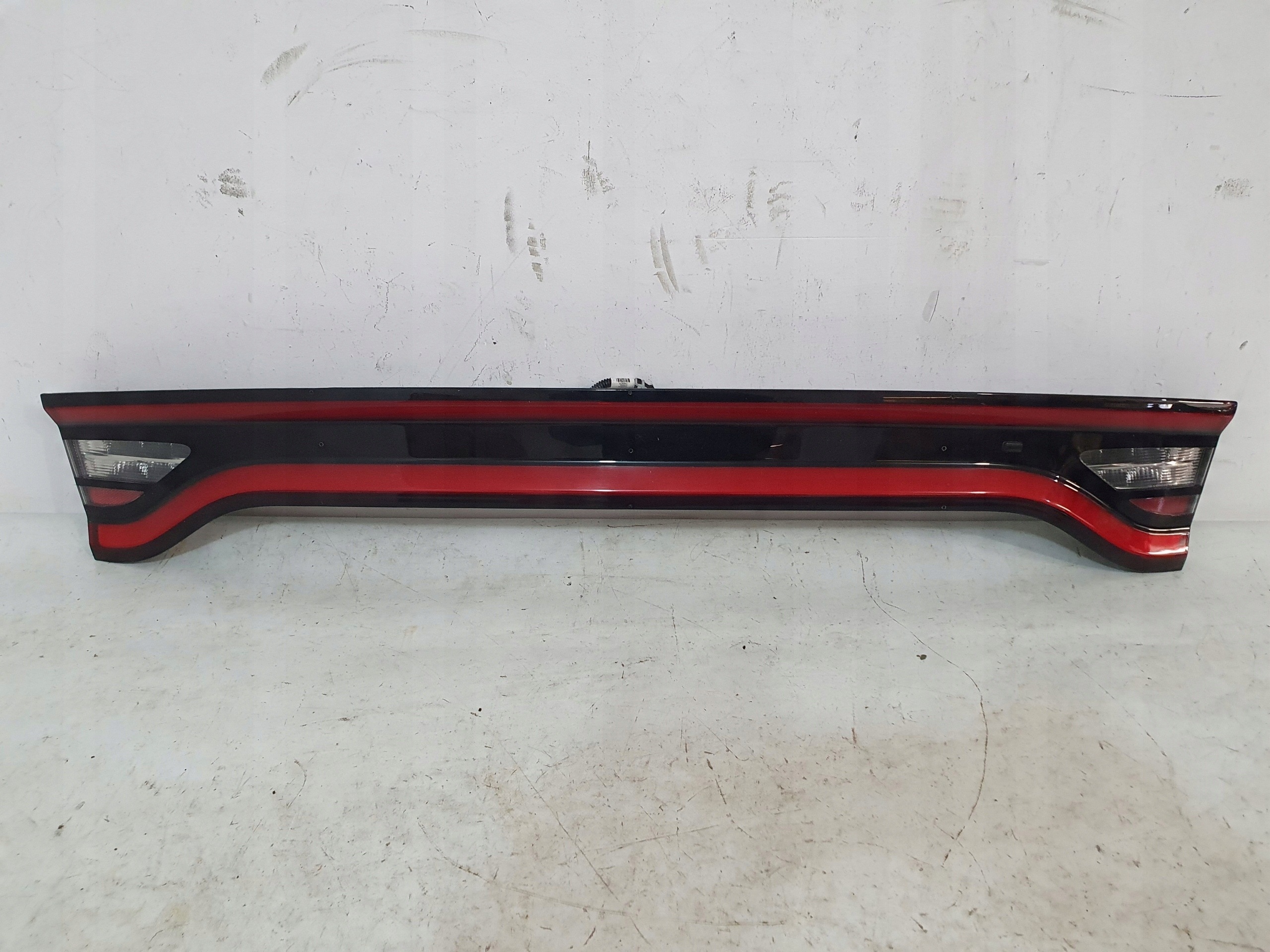 DODGE CHARGER 19- feu arrière arrière du capot couverture