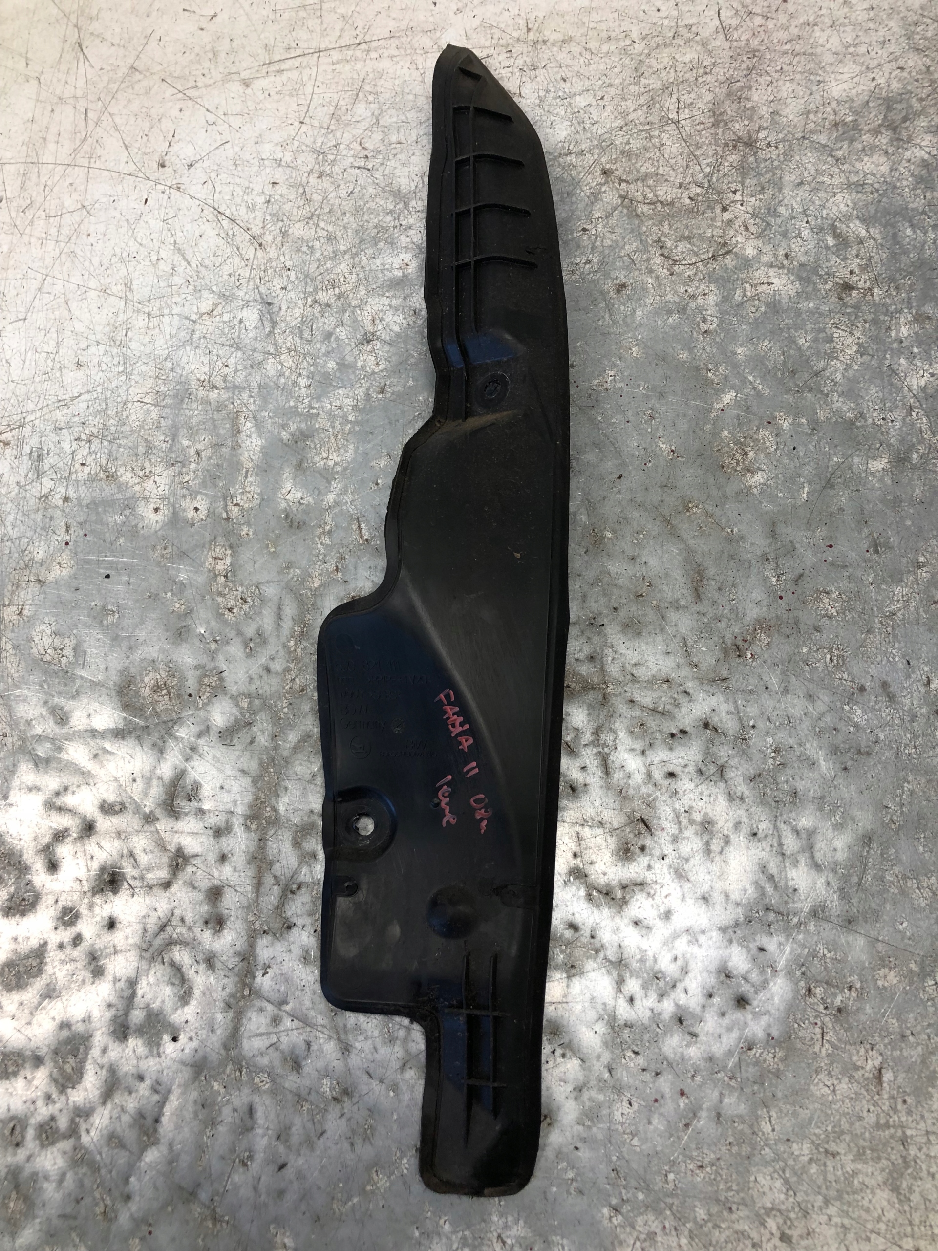 Insonorisation Aile Gauche SKODA FABIA II 5J0821111