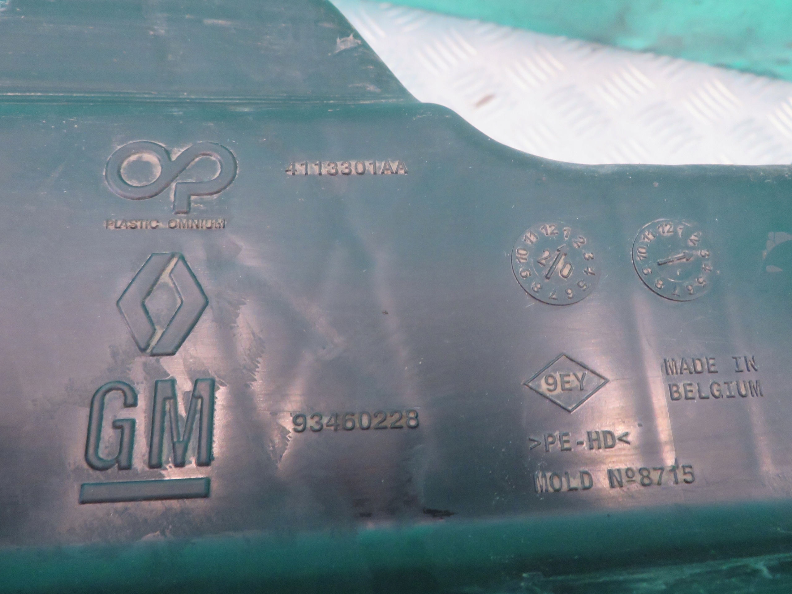 serbatoio LIQUIDO ADBLUE RENAULT TRAFIC 20R 172A25438R