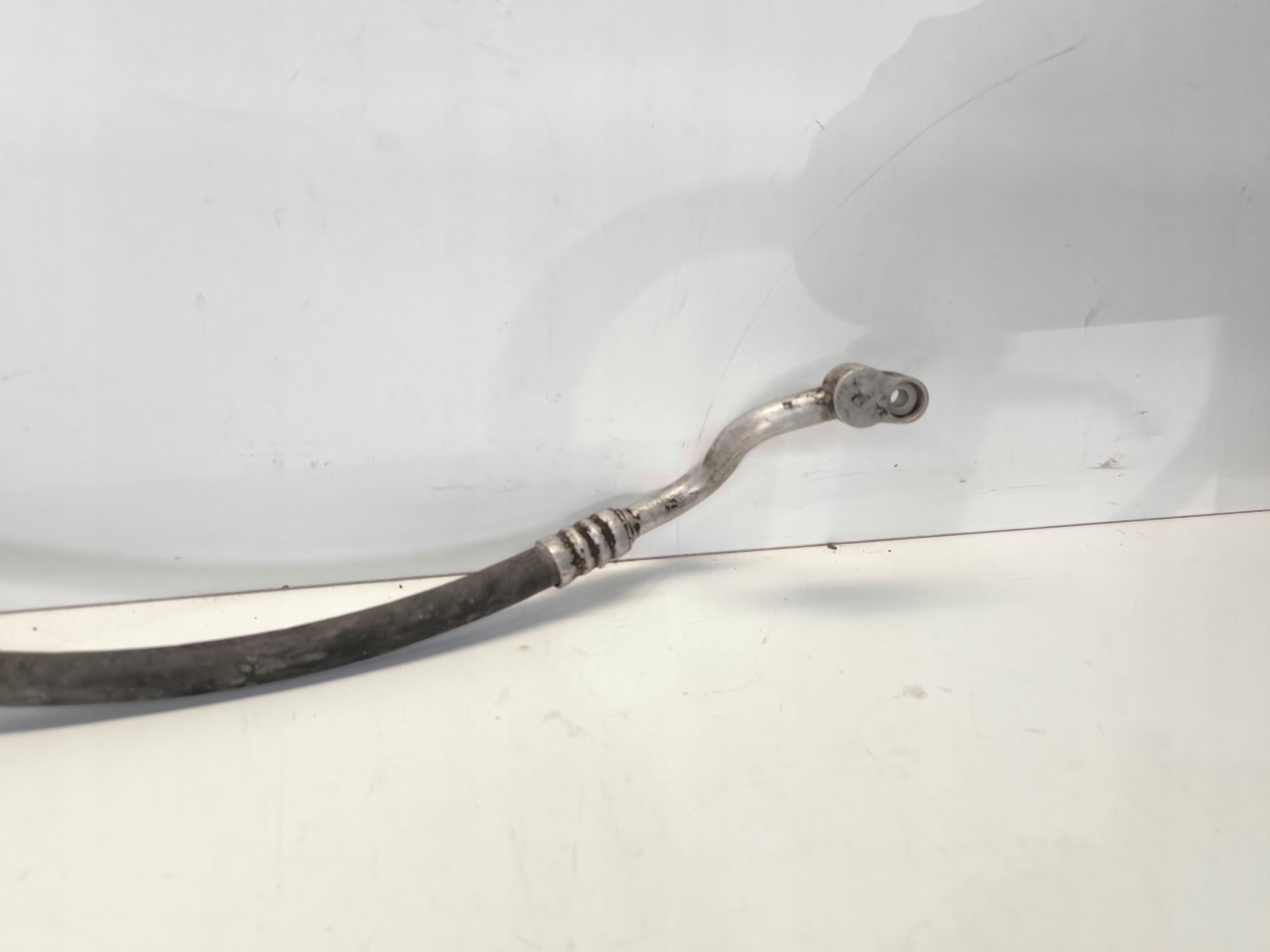 vedení hadice klimatizaci AUDI A4 B6 B7 8E0260701BN originál !!!