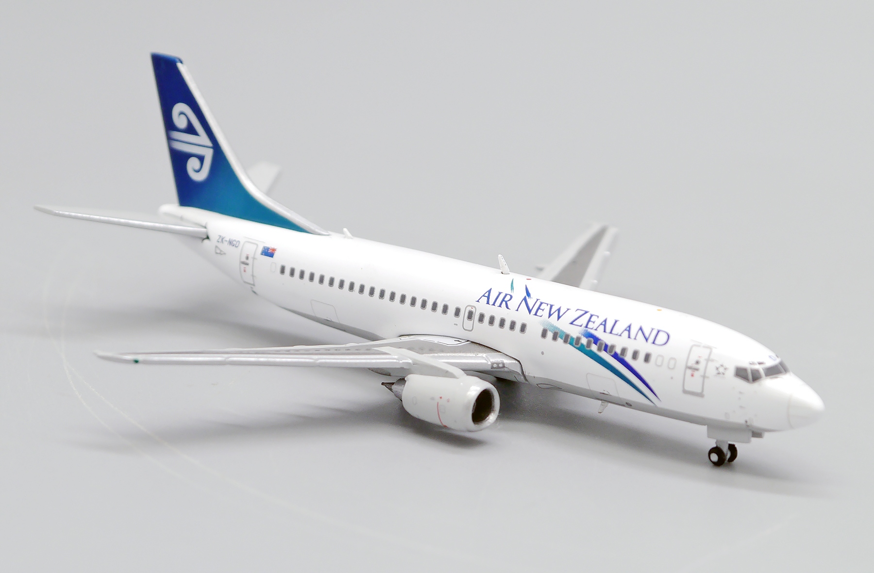 Model Boeing 737-300 Air New Zealand 1:400 ZK-NGD - OSTATNI