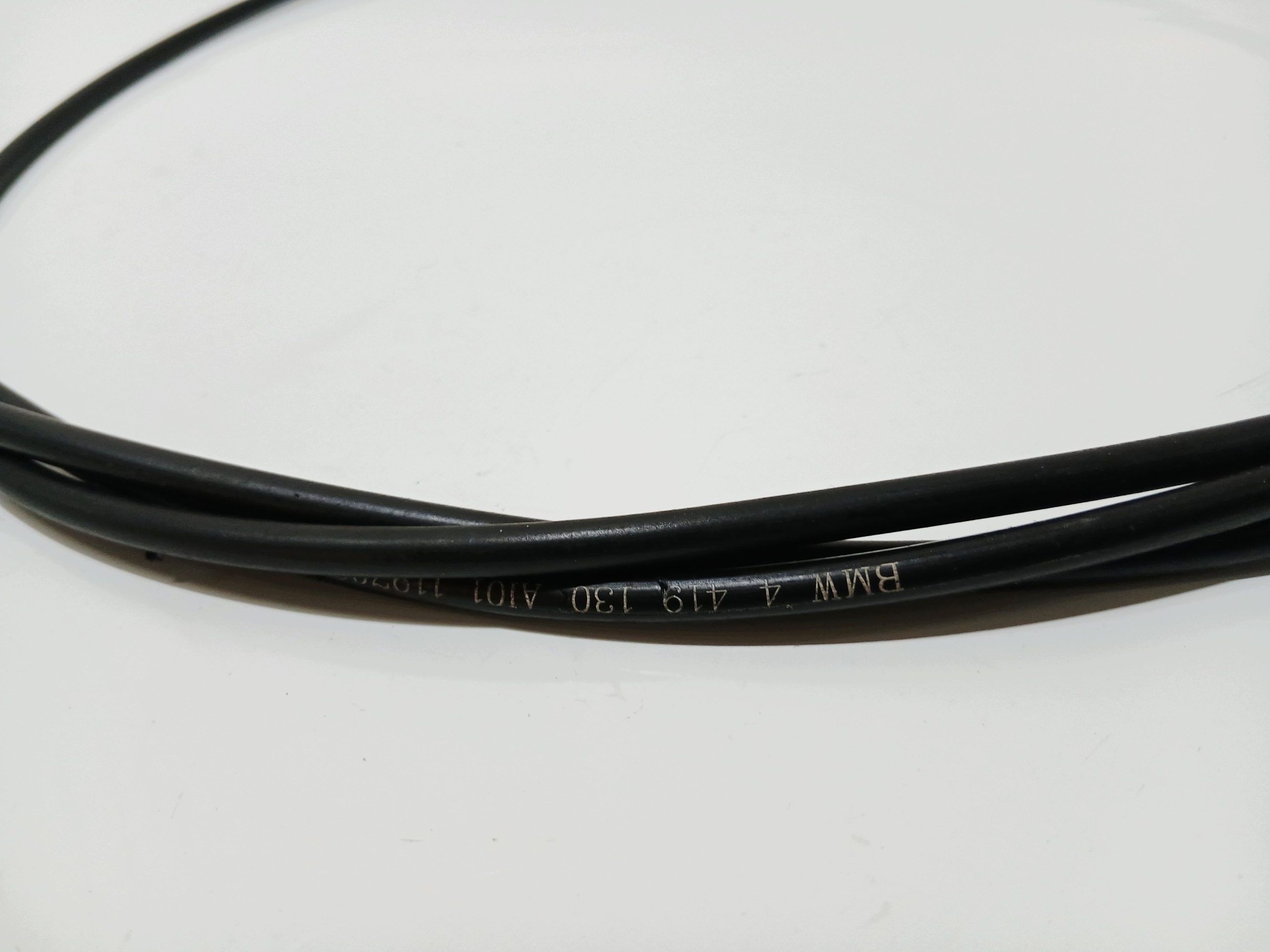 Câble Levier du capot BMW E60 E61 OE 4419130