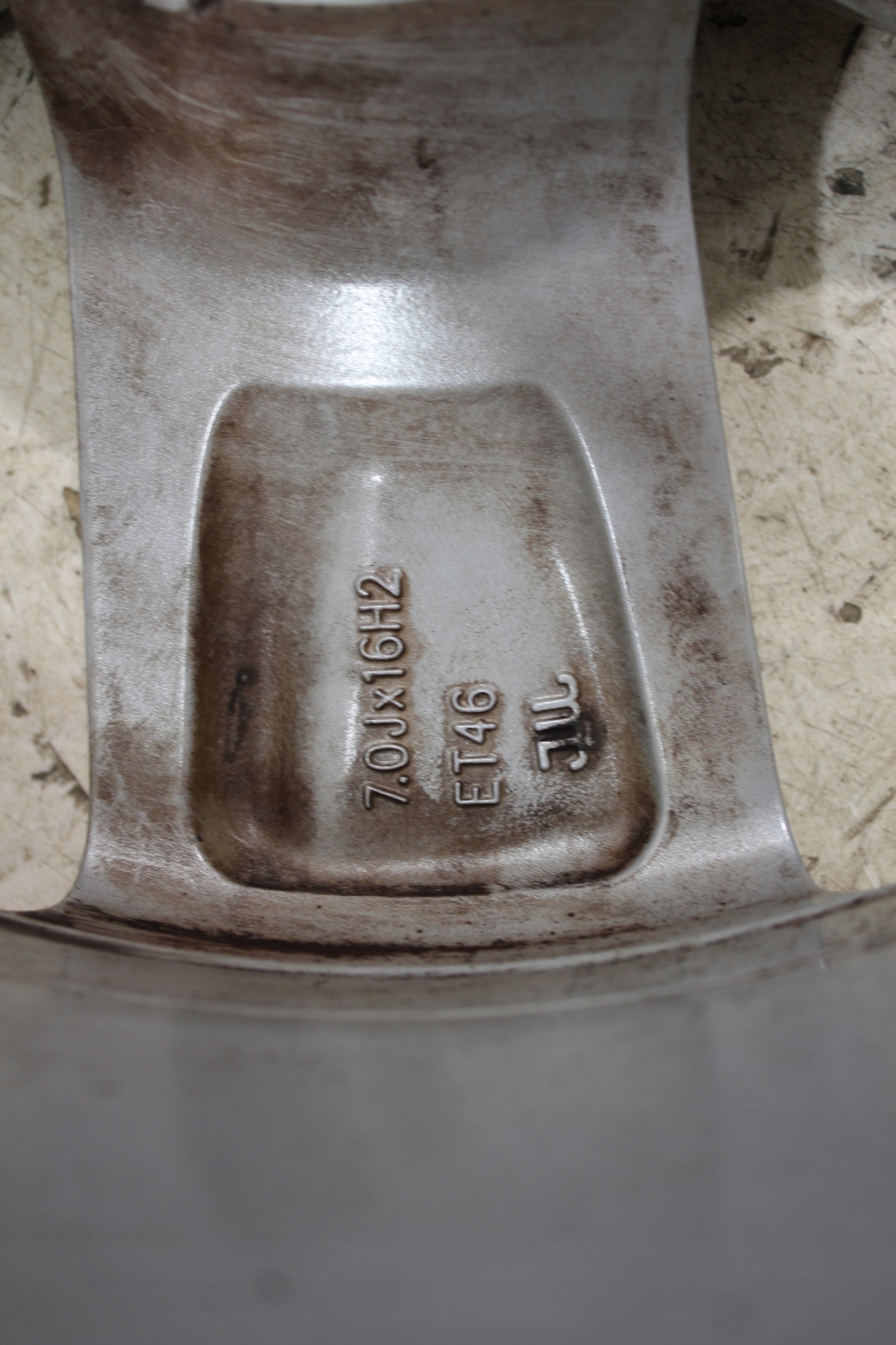 Skoda disk hliníkový 16 6V0601025