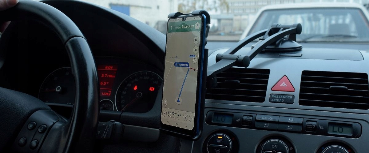 ALUMINIOWY UCHWYT SAMOCHODOWY NA TABLET TELEFON Producent Webski