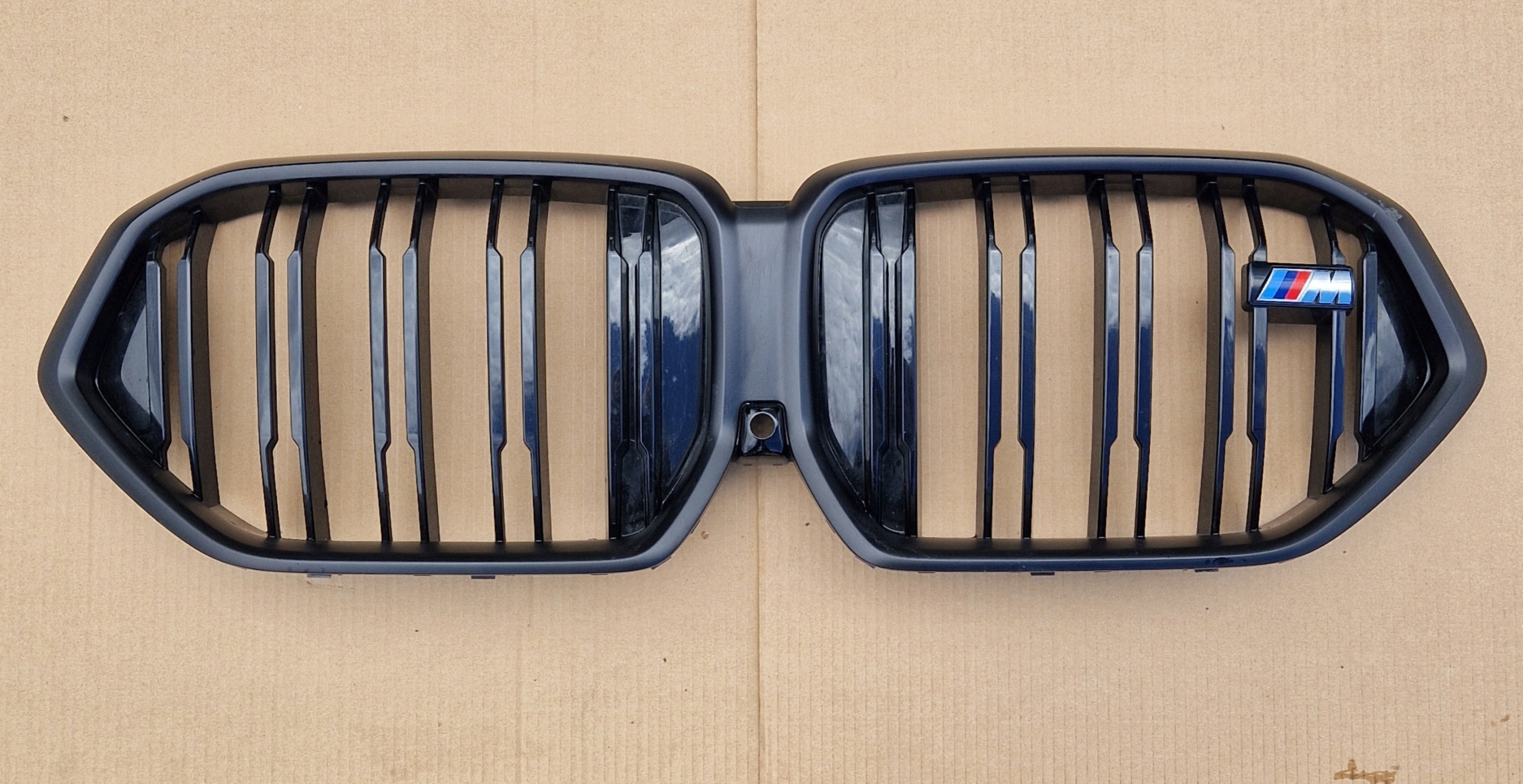 GRILL ATRAPA NERKI BMW X6 F96 LCI LIFT M ORYGINAŁ