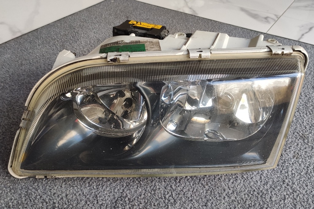 Фара ксенон Volvo V40 S40 Европа eu левый LHD