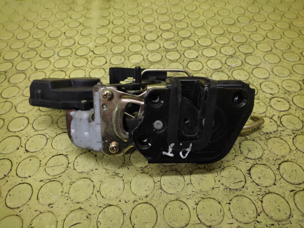 HYUNDAI SANTA FE lock door right rear part