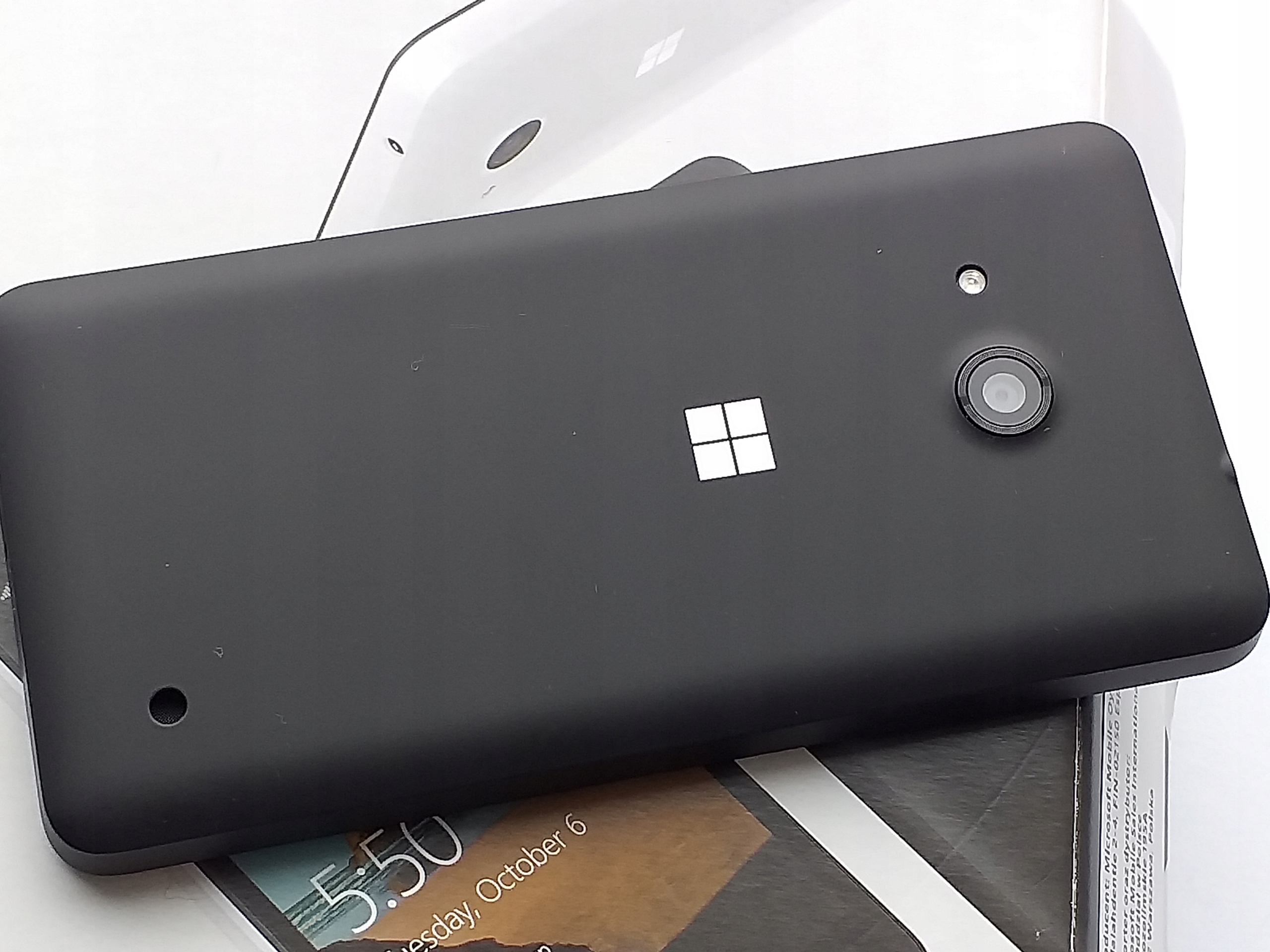 Microsoft Lumia 550 1 GB / 8 GB czarny komplet Color black