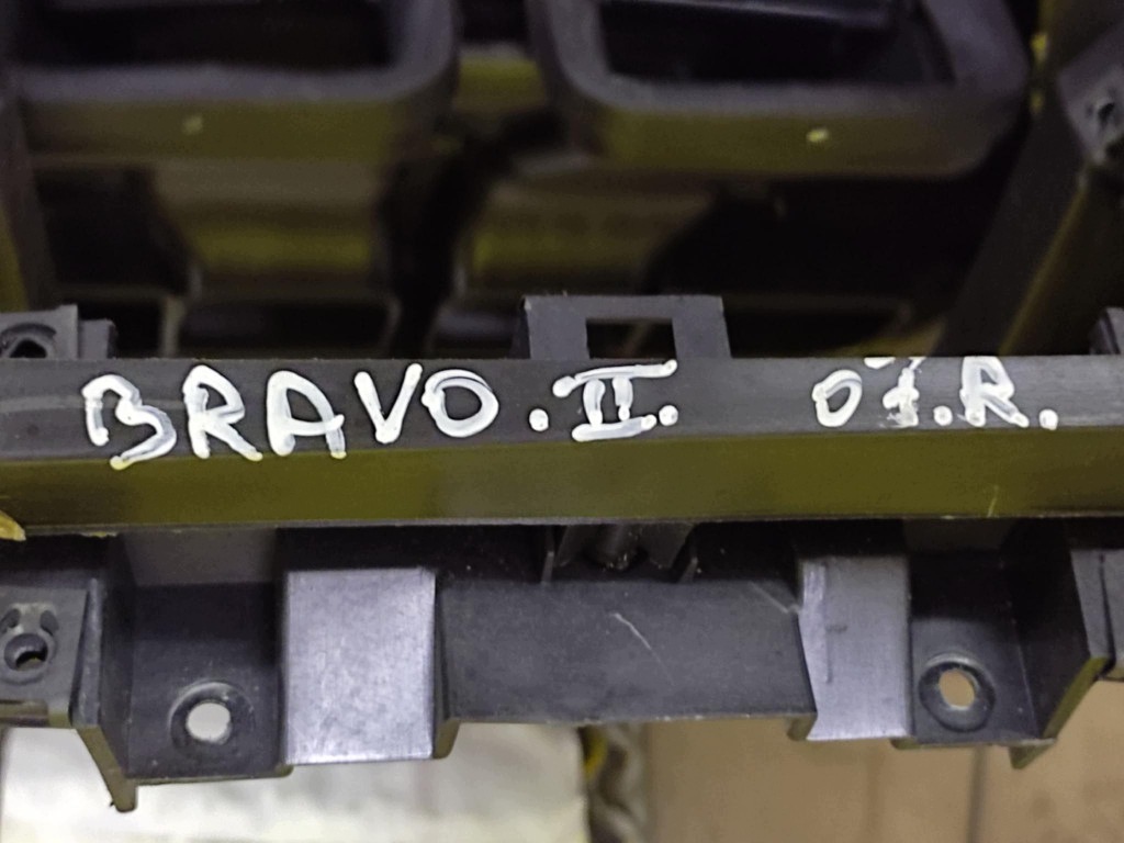 FIAT BRAVO II cockpit dashboard instrument panel