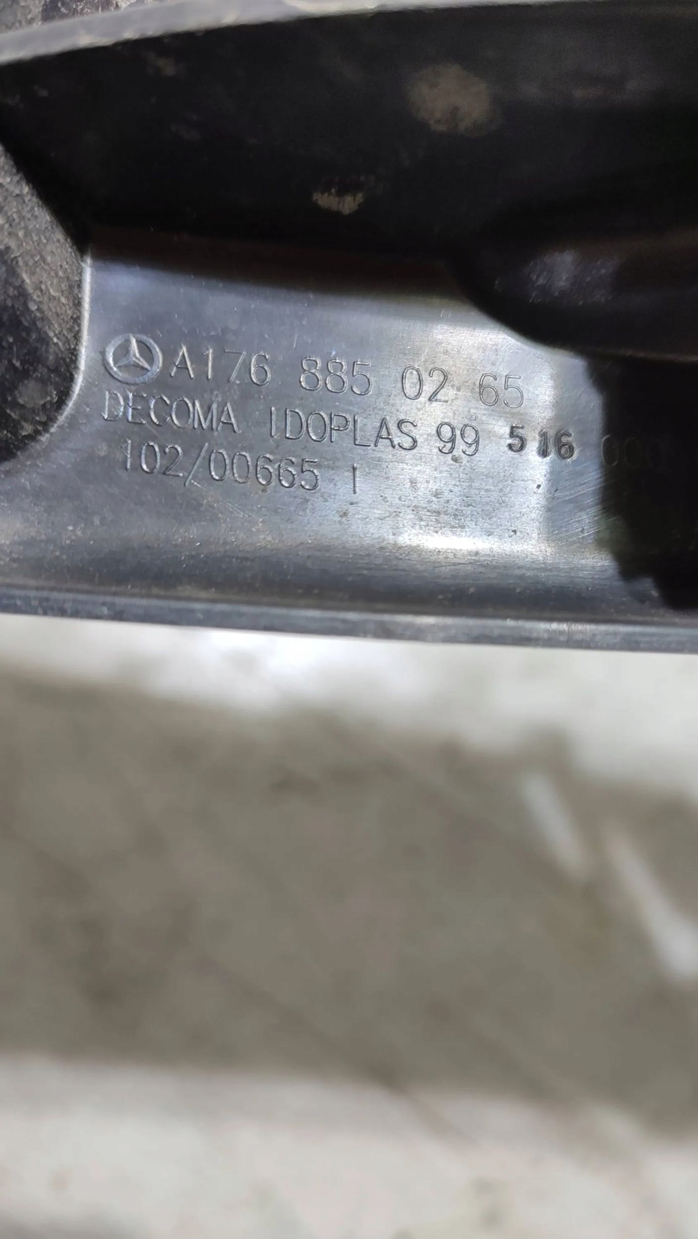 Mercedes-Benz A W176 2017 rear part side right bumper bracket