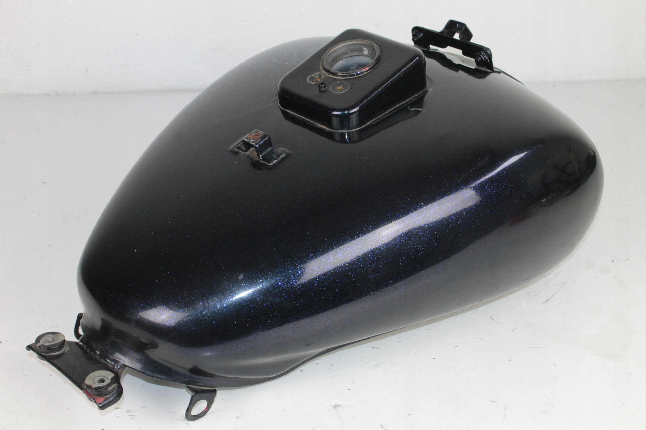 E125 028 - KAWASAKI ELIMINATOR 125 ТОПЛИВНЫЙ БАК БАК