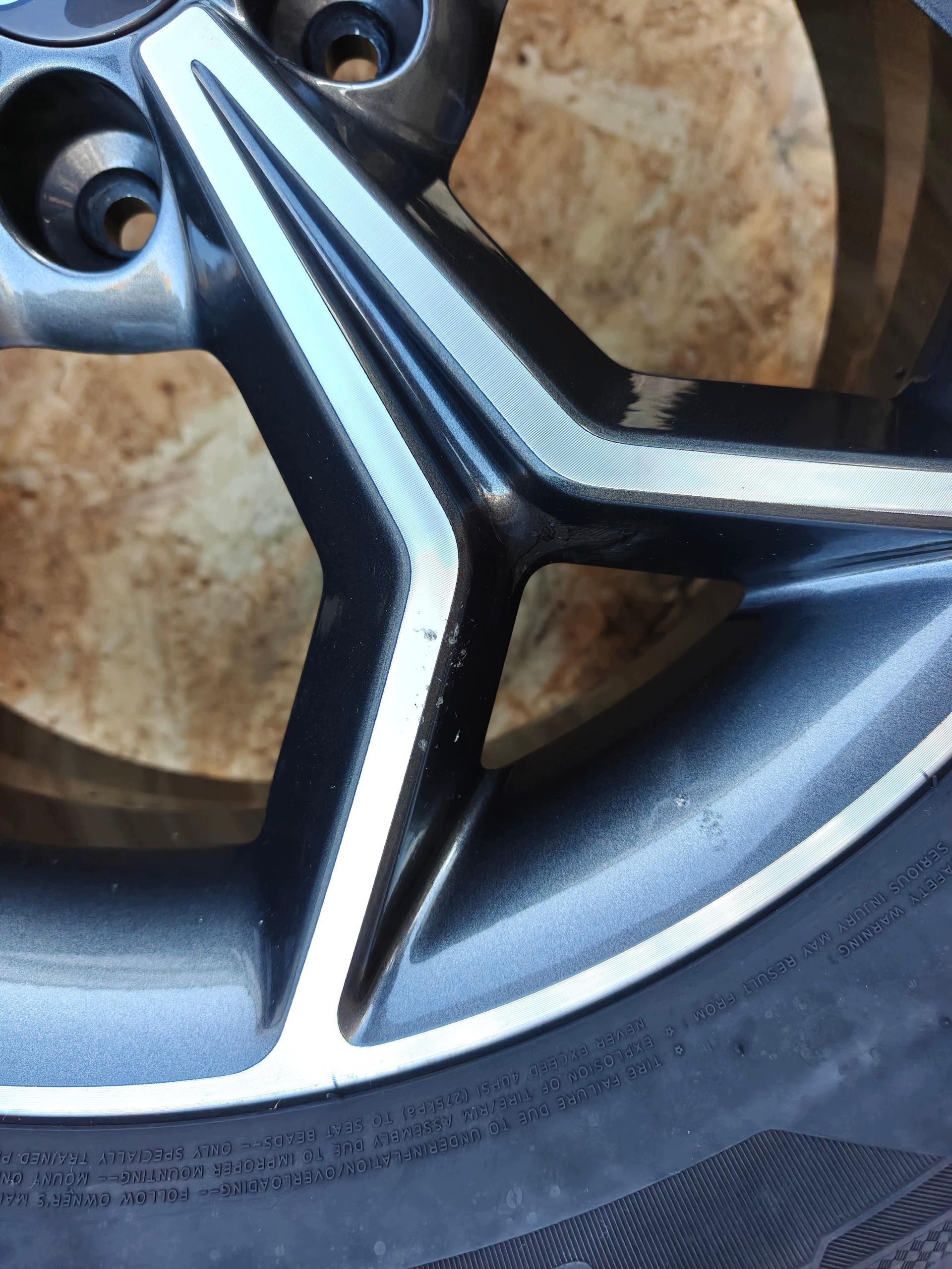 kolesá disky SSANGYOUNG KGM KORANDO IV C300 41730-37100 235 55 18 HANKOOK