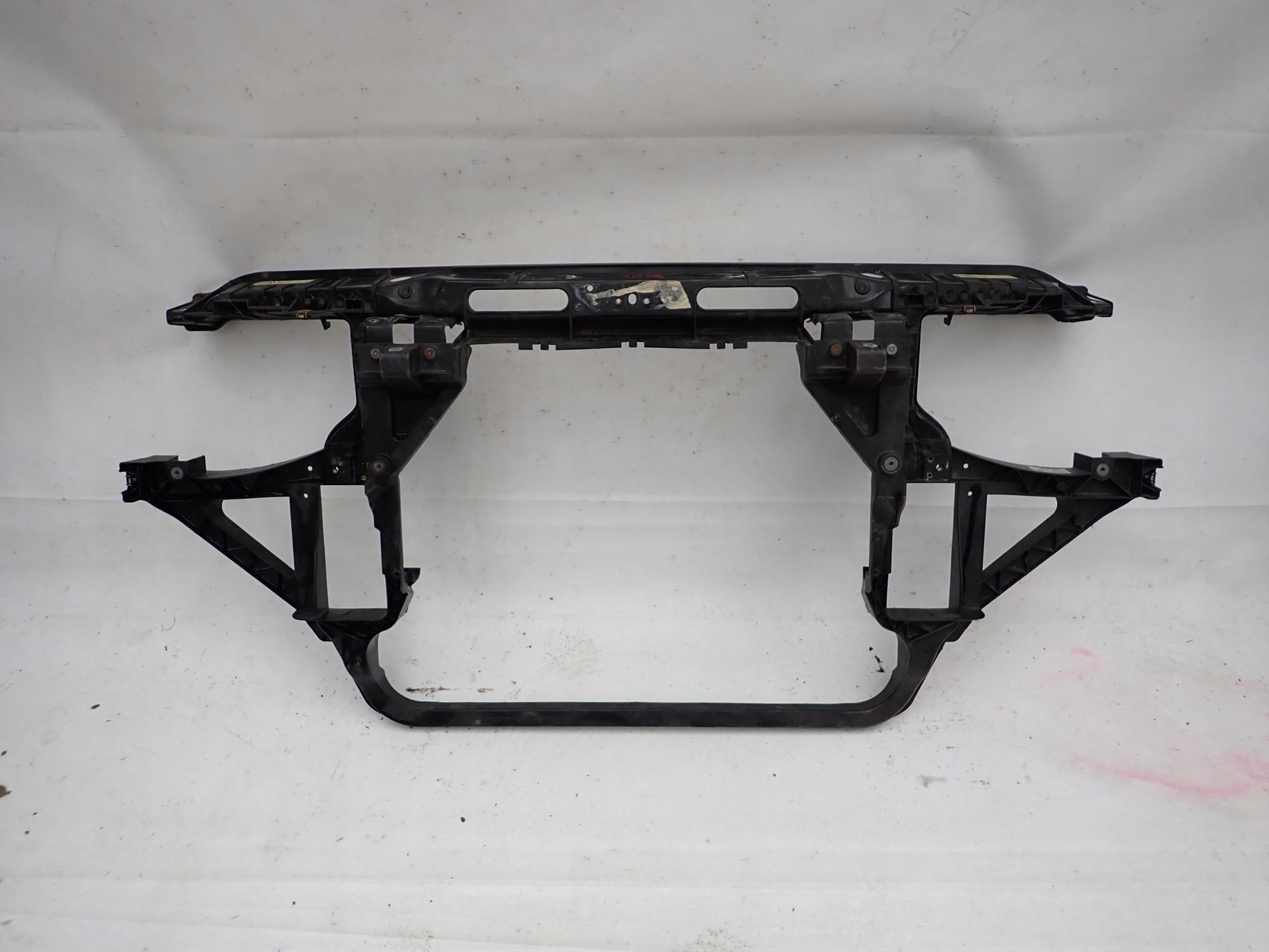 BMW X3 and 1 E83 03-10 support panel for radiators pillar