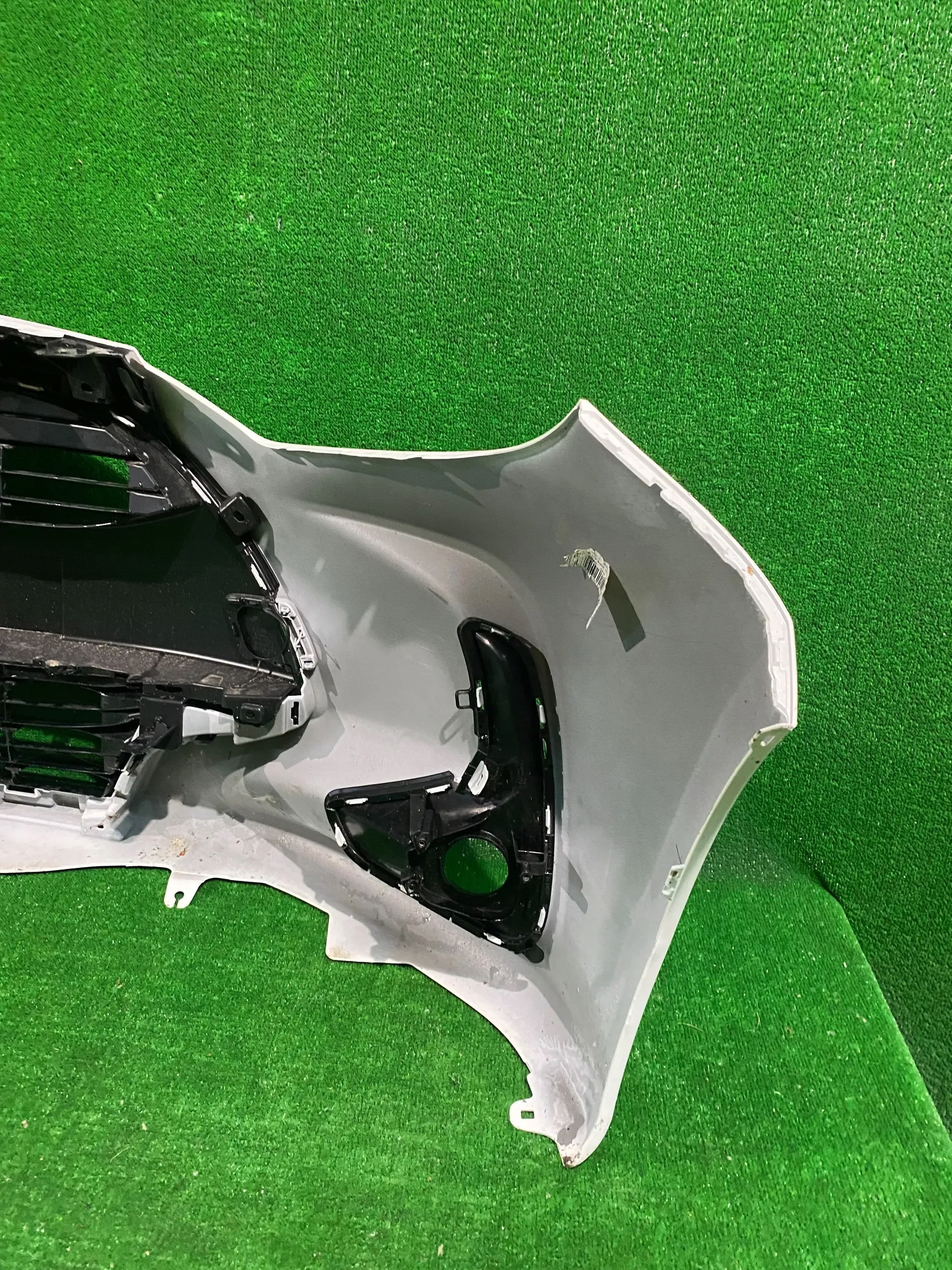 frontstoßstange TOYOTA YARIS IV NR.5