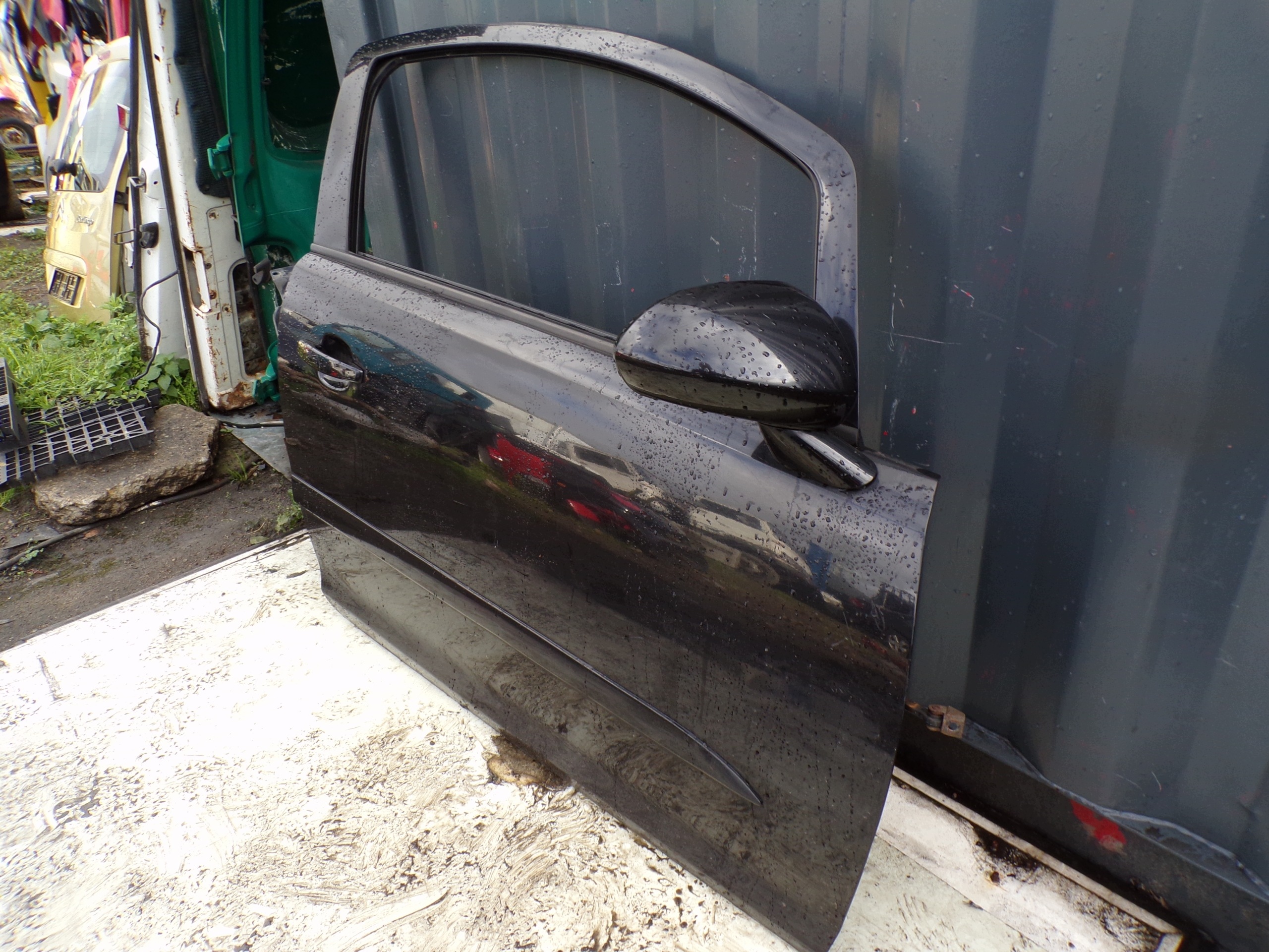 tür rechts vorne OPEL CORSA D 3D farbe Z20R komplet