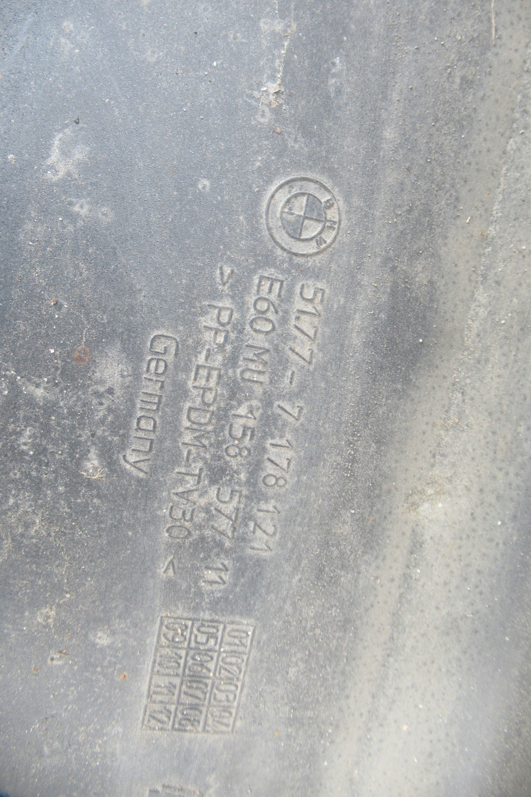 BMW E60 3.0 LCI 08R cap moulding threshold left 7178121 A52/7
