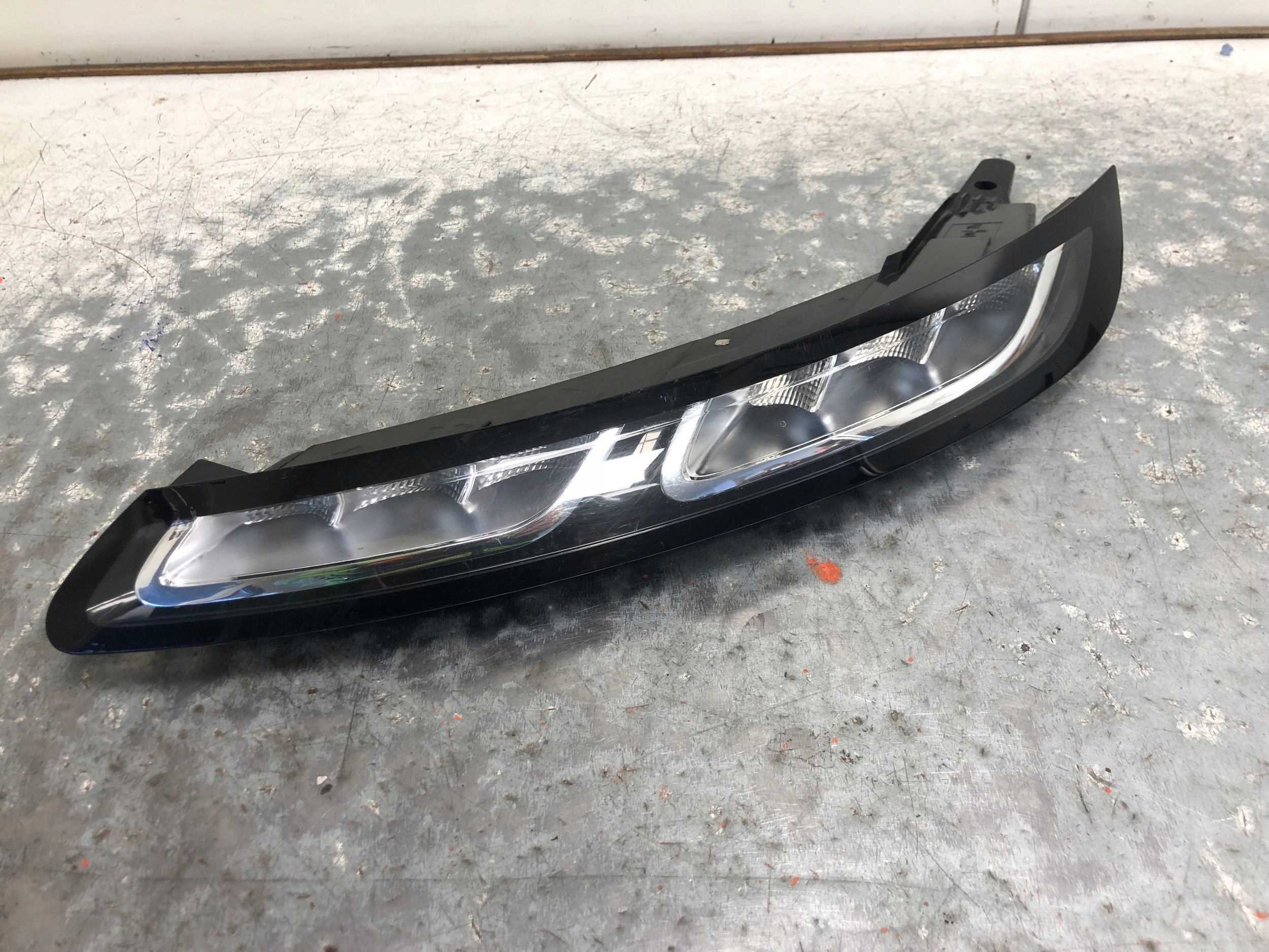 light LED DRL left front CITROEN C4 CACTUS 9800910780