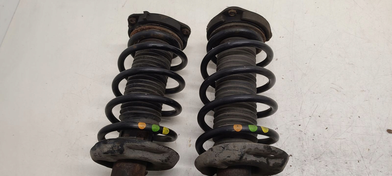 shock absorber spring front sususpension VW Passat CC 2,0 TDI