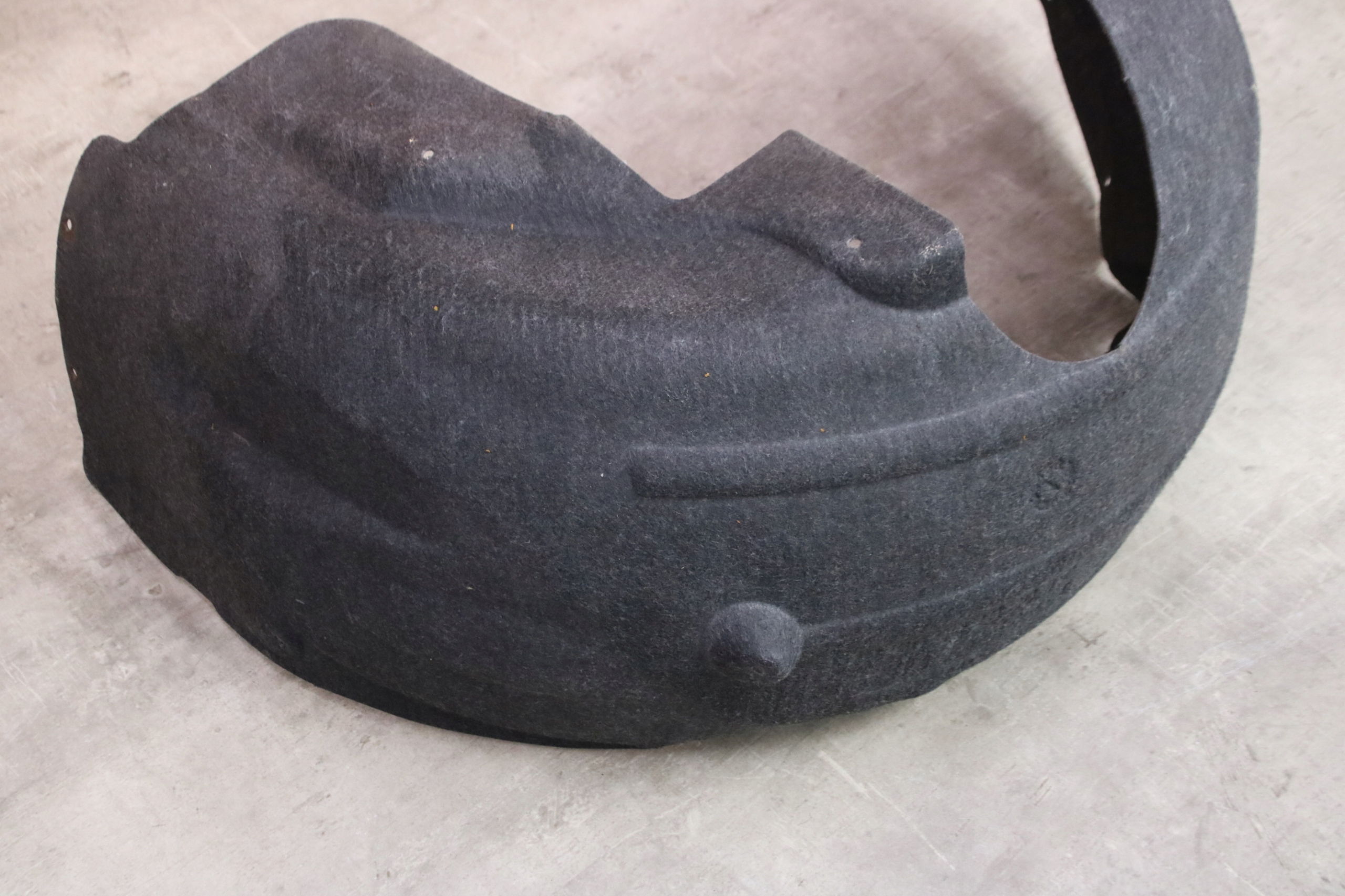 BMW 5 F10 ORYGINALNE mudguard left rear. left rear part 7186729