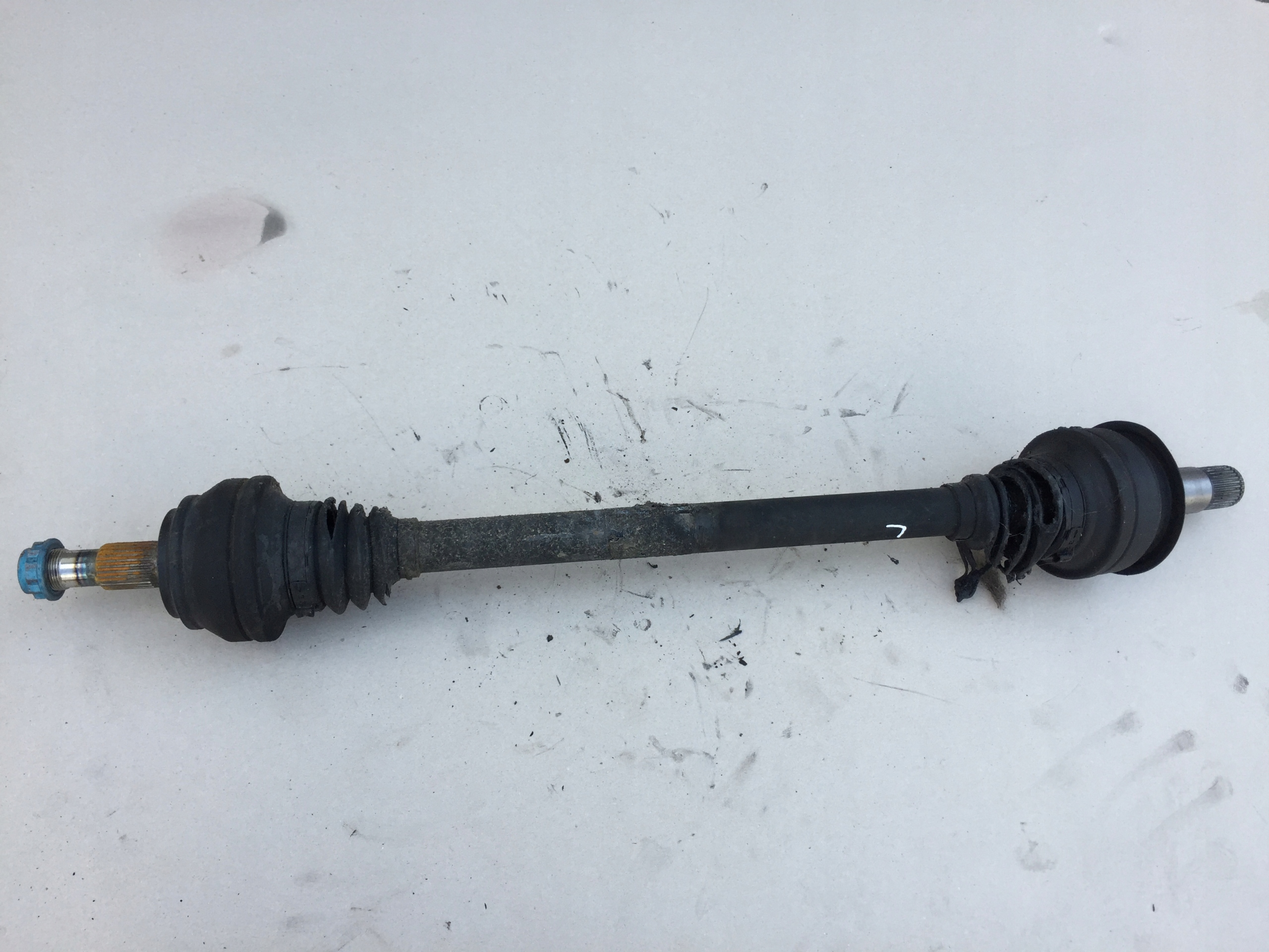 MERCEDES GLC W253 300e ПОЛУОСЬ ЛЕВА ЗАД. ЗАДНЯЯmatic