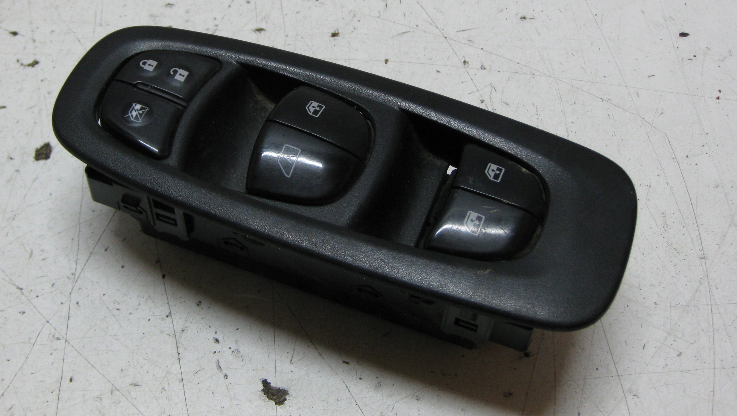 RENAULT KADJAR 1.6 DCI 15R Bouton PANEL Vitre 254010747R