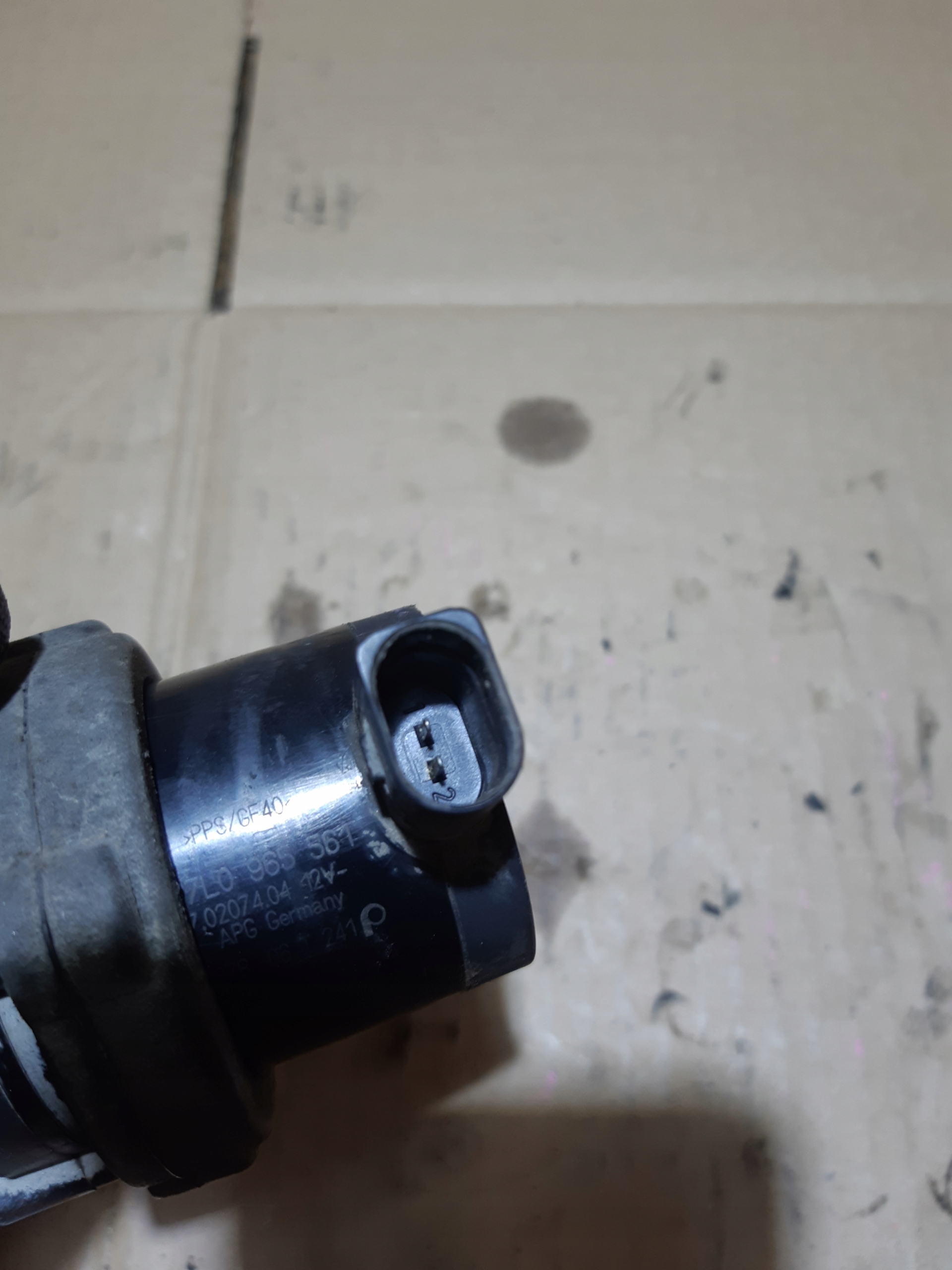 AUDI Q7 4L 3.0 TDI supplementary water pump 7L0965561