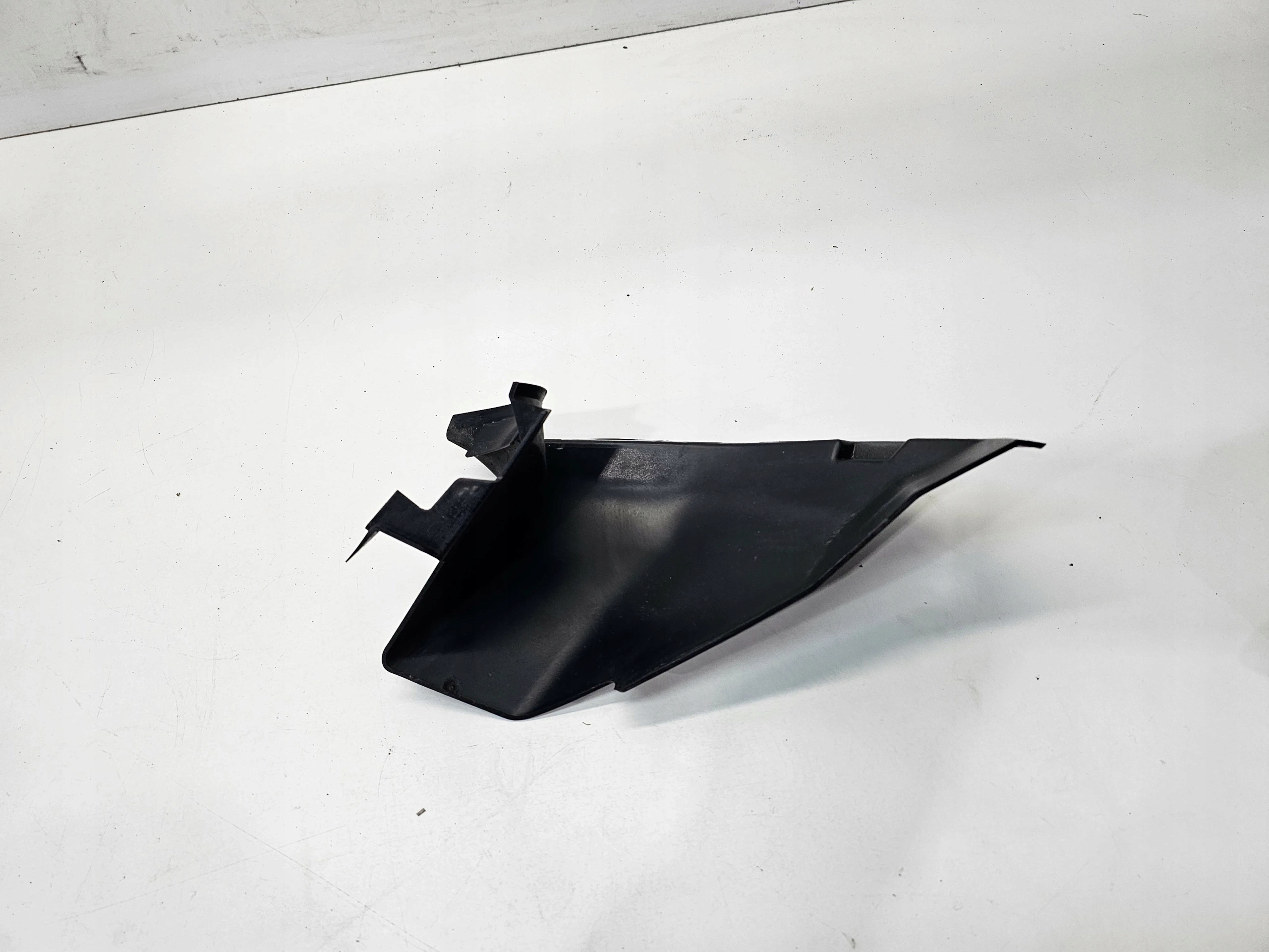 support holder REFLEKTORA left AUDI Q7 4L 4L0807151E