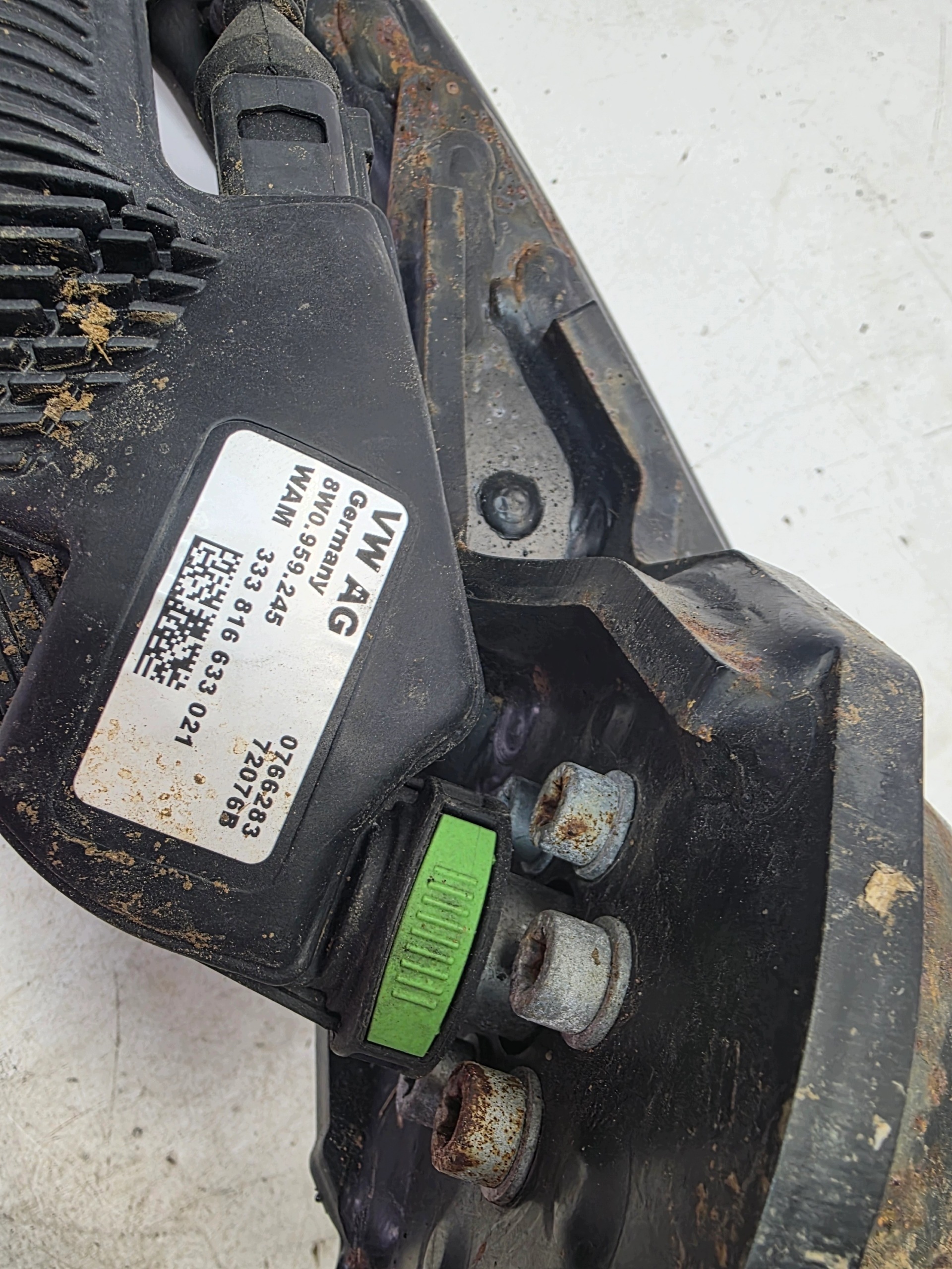 tow SKLADANY WESTFAILA + module AUDI A4 B9 8W0800491M KOMPLET