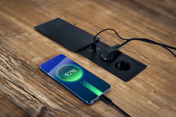 Przesuwane slide gniazdo chowane w blat Spacetronik SPS-S24S V2 COMPACT Kolor srebrny