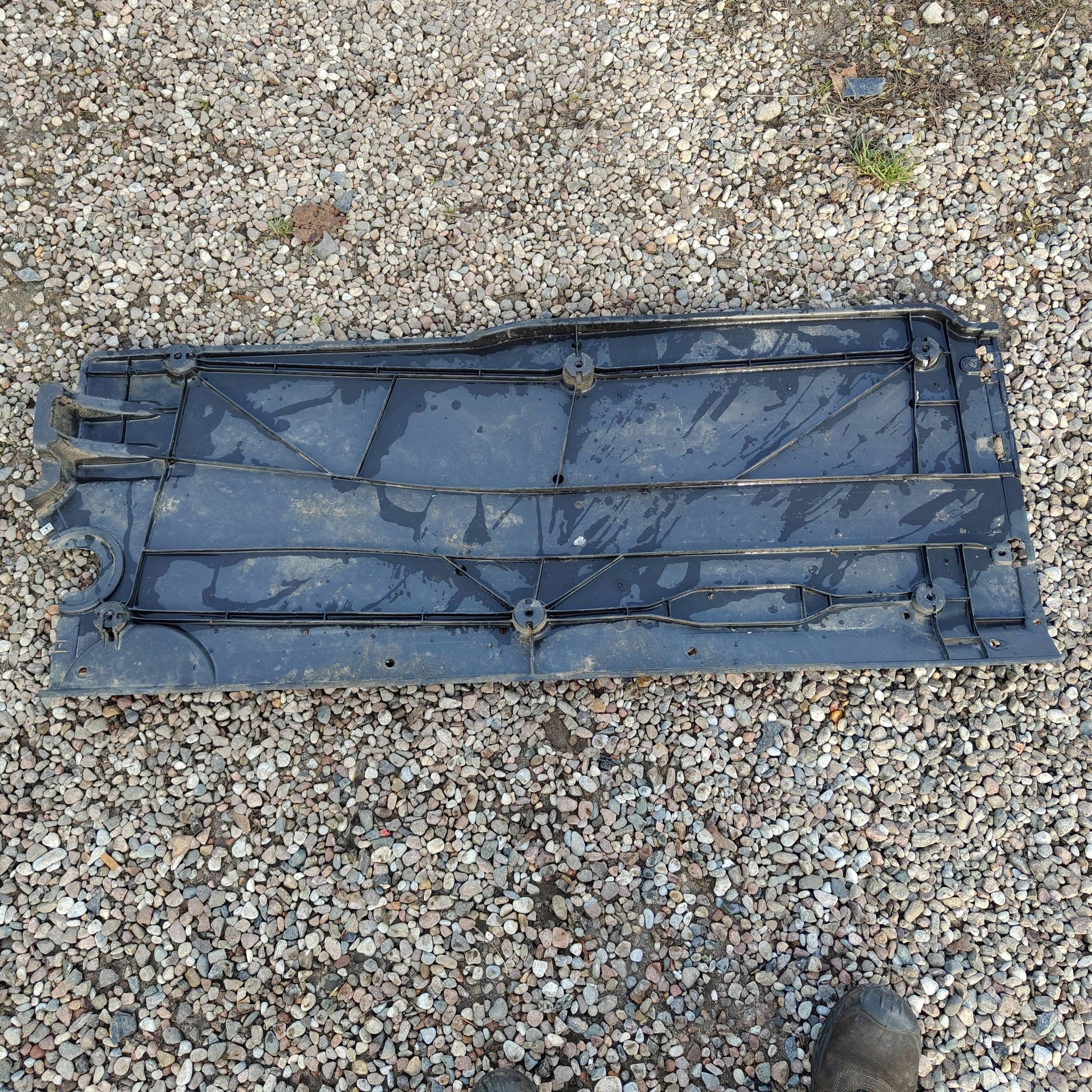 cover chassis side Skoda Fabia Mk4 (6VA) 2Q0825201A