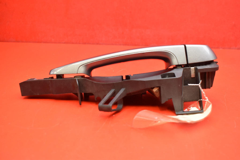 handle right rear part rear A52/7 SPACEGRAU METALLIC BMW X5 E70 06-10