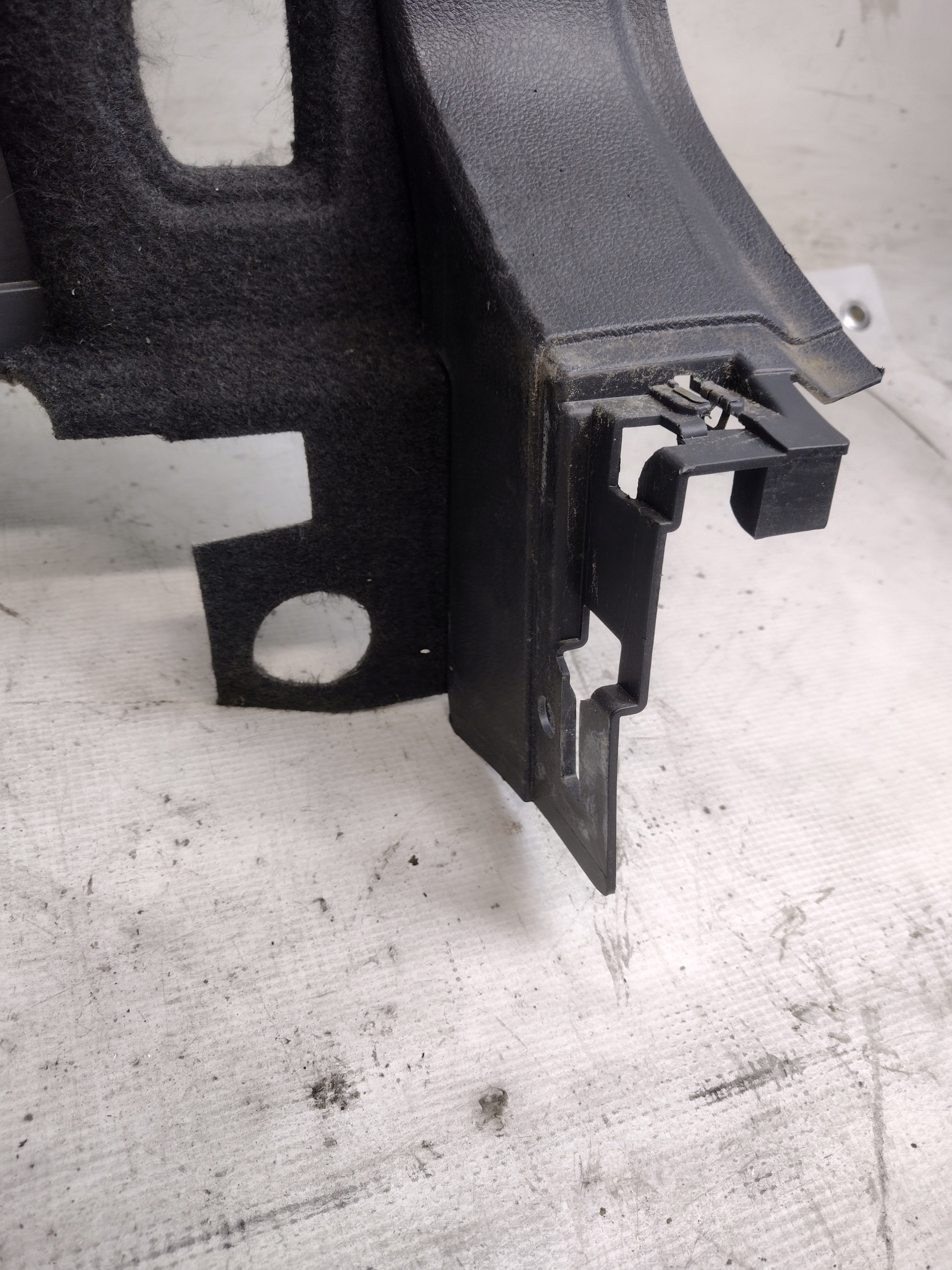 boot upholstery right Volkswagen Passat B8 kombi 3G9867428