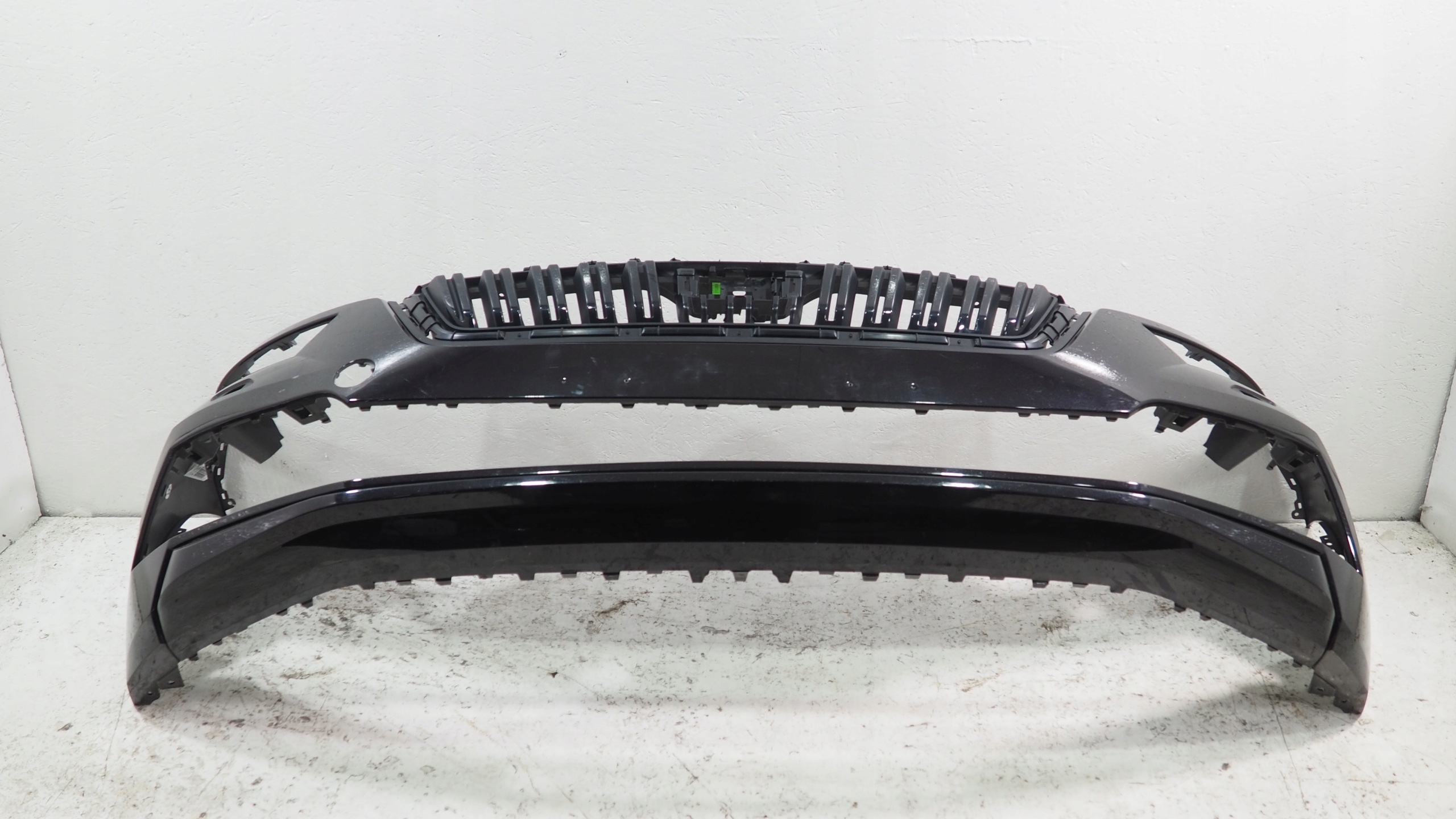 Skoda Kamiq bumper front front 658807221