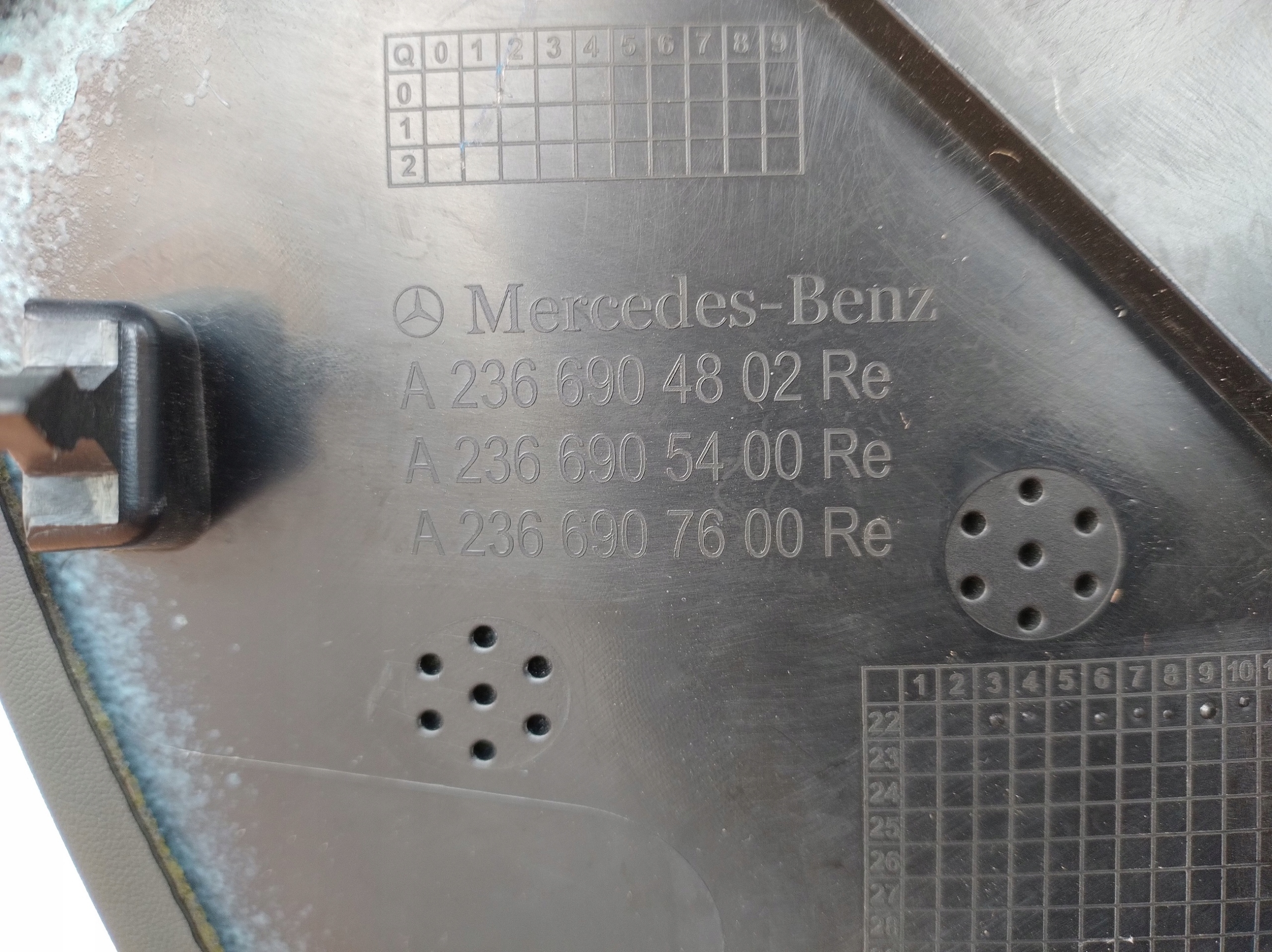 MERCEDES CLE W236 right upholstery door leather