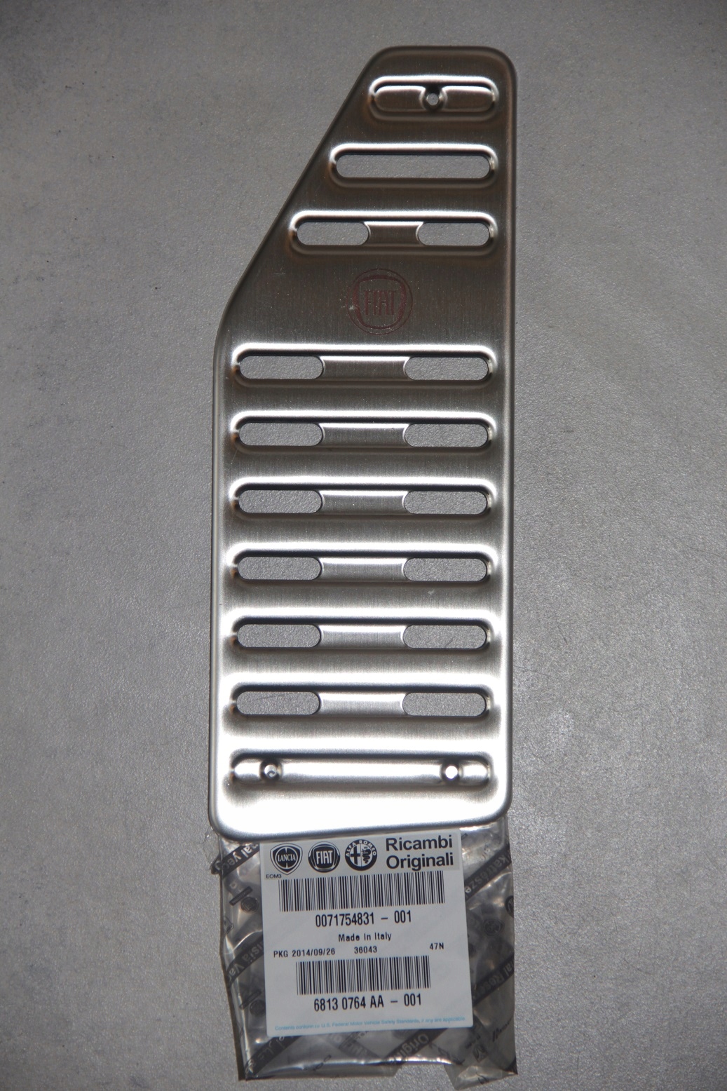 FIAT BRAVO PODSTOPNICA SPORT ORYGINAL Manufacturer catalog number 71754831